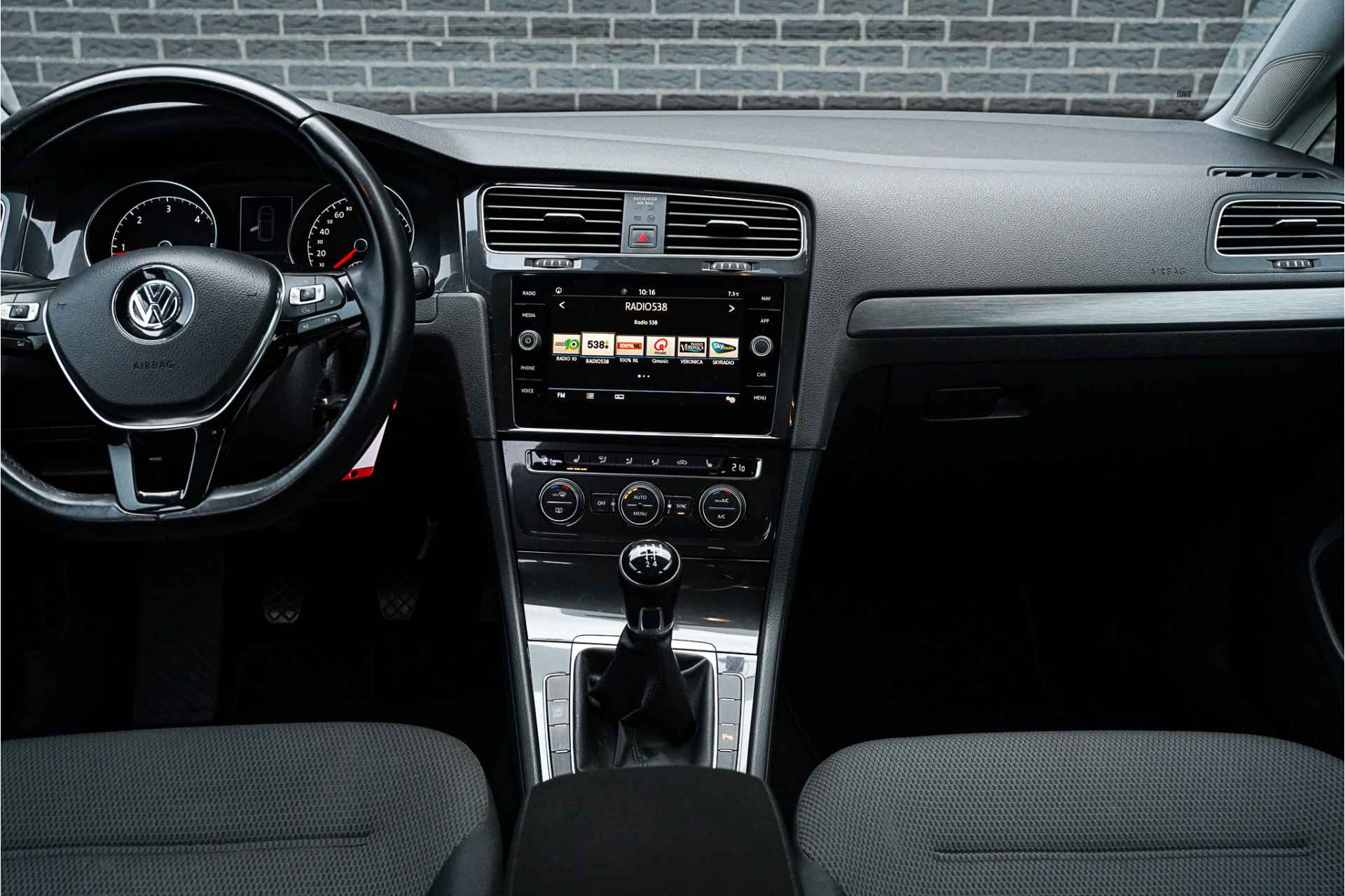 Volkswagen Golf 1.6 TDI Comfortline | Navigatie | DAB+ | Apple carplay/android auto - 12/33