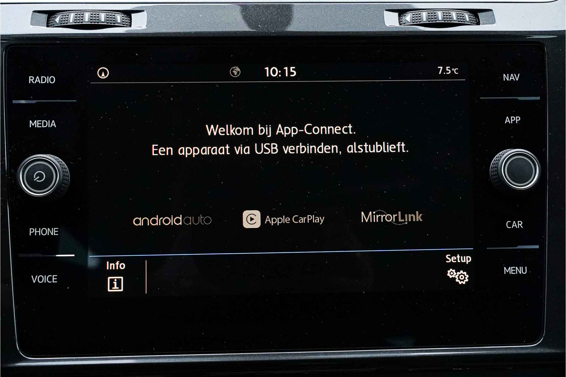 Volkswagen Golf 1.6 TDI Comfortline | Navigatie | DAB+ | Apple carplay/android auto - 15/33