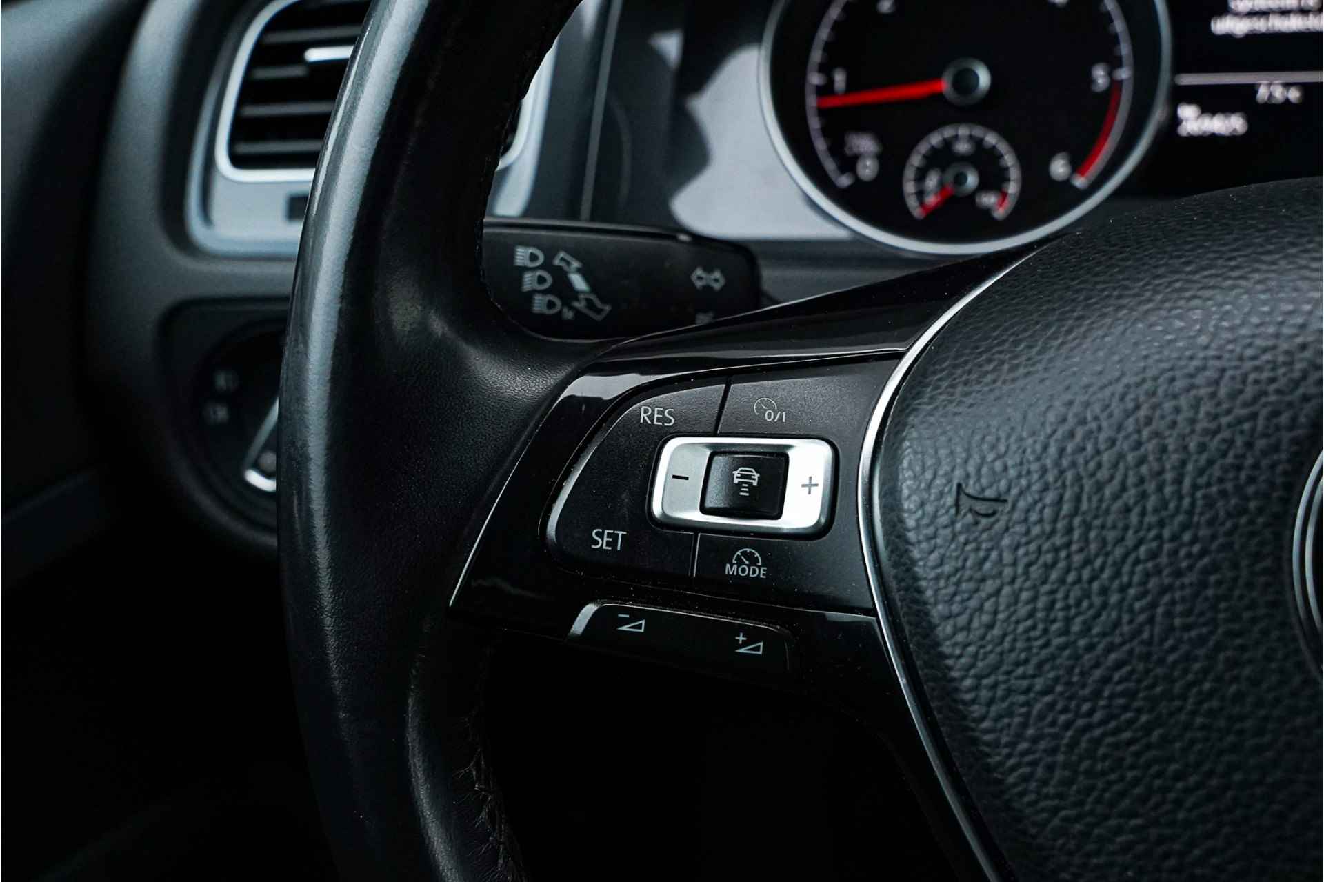 Volkswagen Golf 1.6 TDI Comfortline | Navigatie | DAB+ | Apple carplay/android auto - 20/33