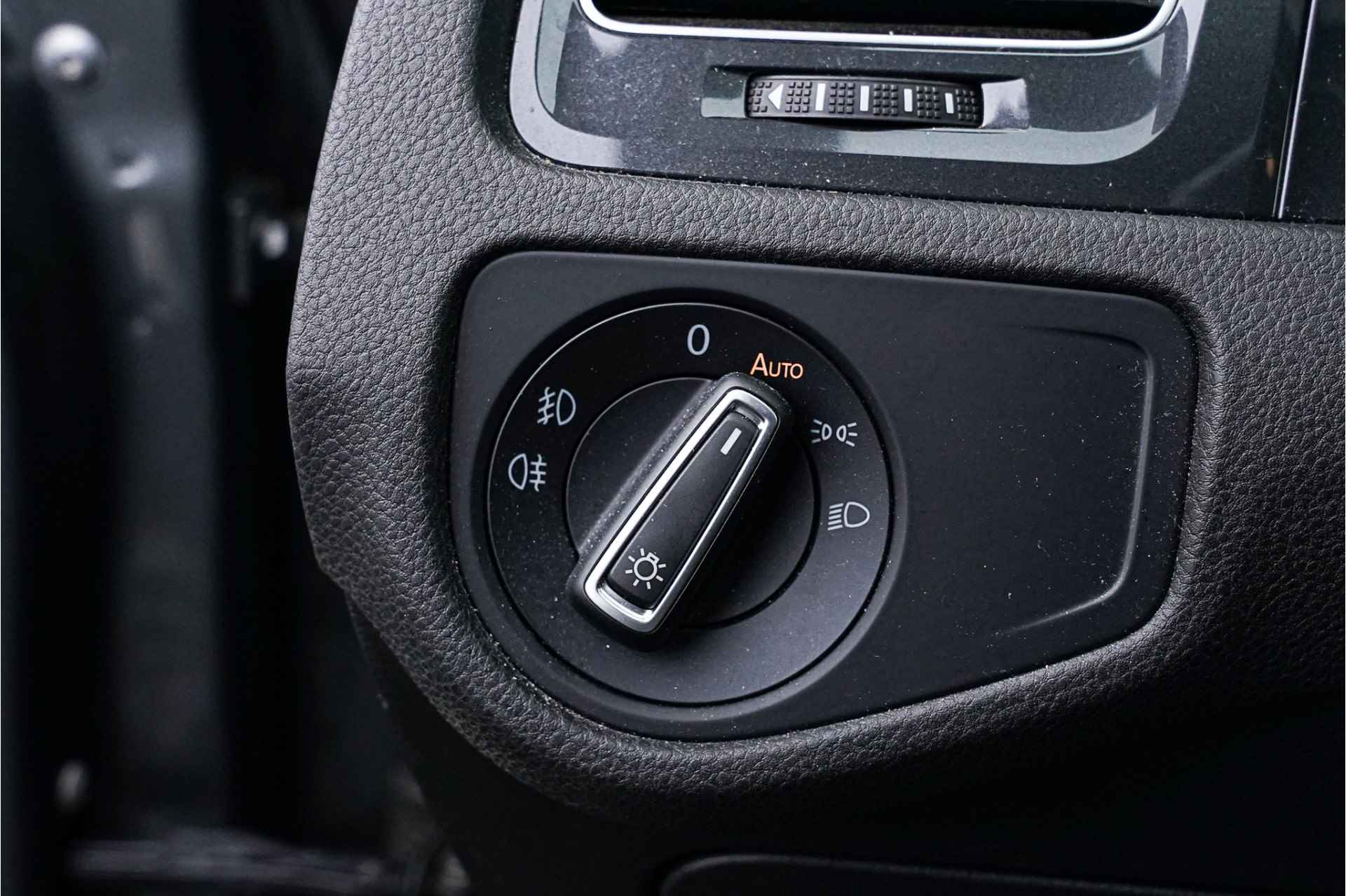 Volkswagen Golf 1.6 TDI Comfortline | Navigatie | DAB+ | Apple carplay/android auto - 25/33