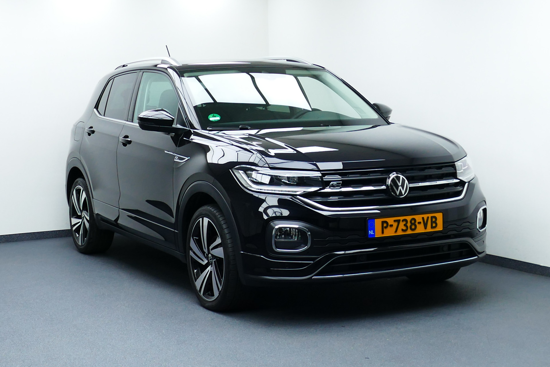 Volkswagen T-Cross 1.5 150pk TSI Style Business R-Line. Virt Cockpit, Camera, Led Koplampen, 18"LMV, Stoelverw