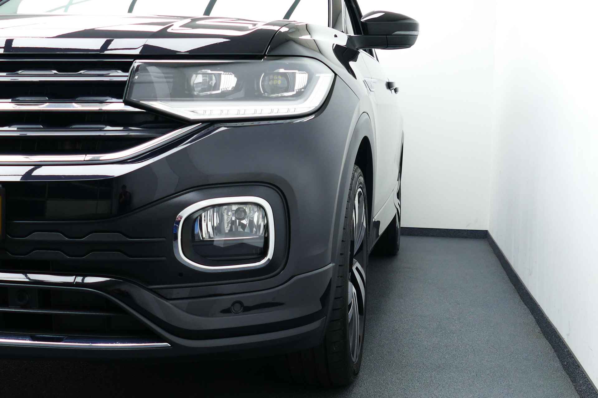 Volkswagen T-Cross 1.5 150pk TSI Style Business R-Line. Virt Cockpit, Camera, Led Koplampen, 18"LMV, Stoelverw - 6/45