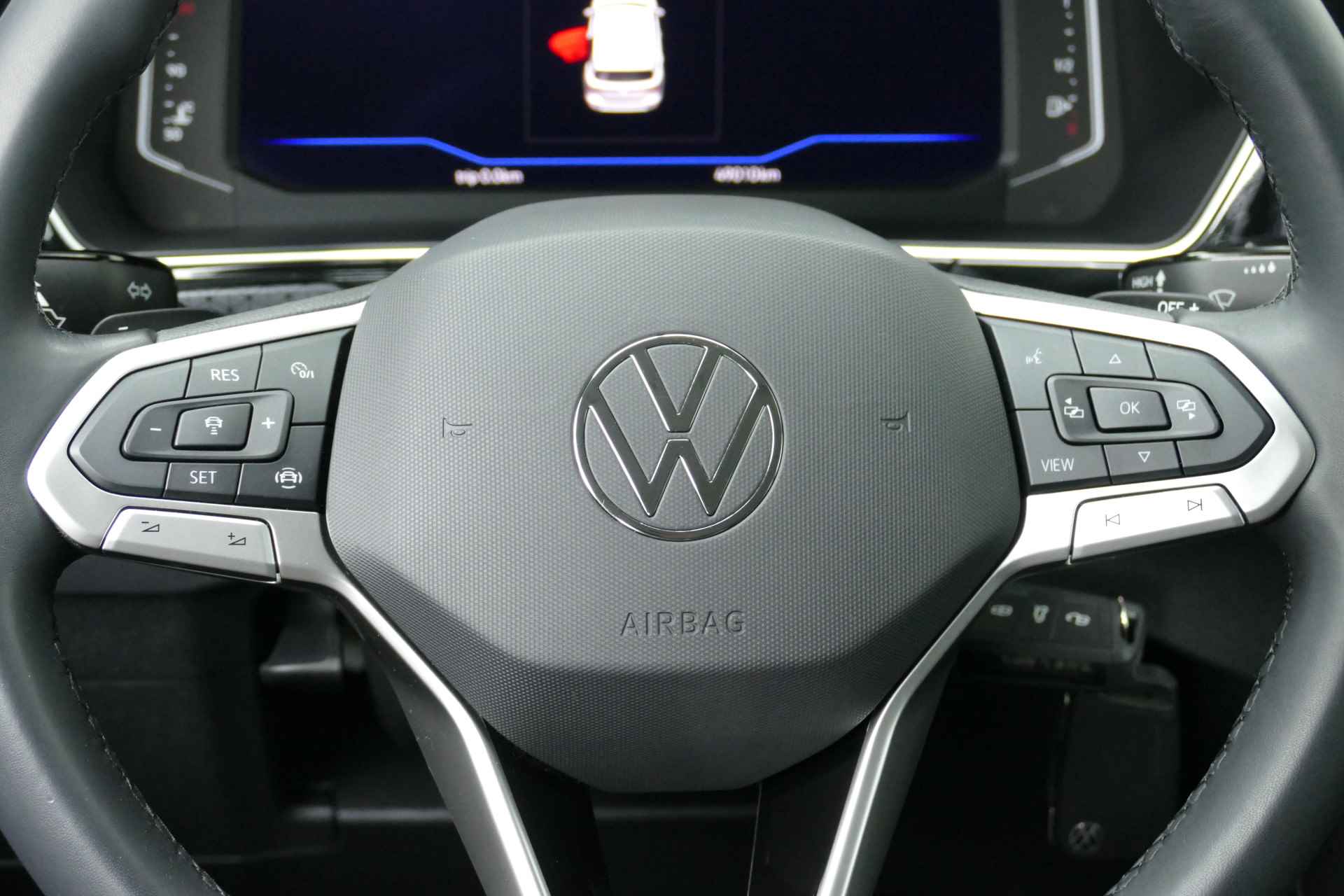 Volkswagen T-Cross 1.5 150pk TSI Style Business R-Line. Virt Cockpit, Camera, Led Koplampen, 18"LMV, Stoelverw - 15/45