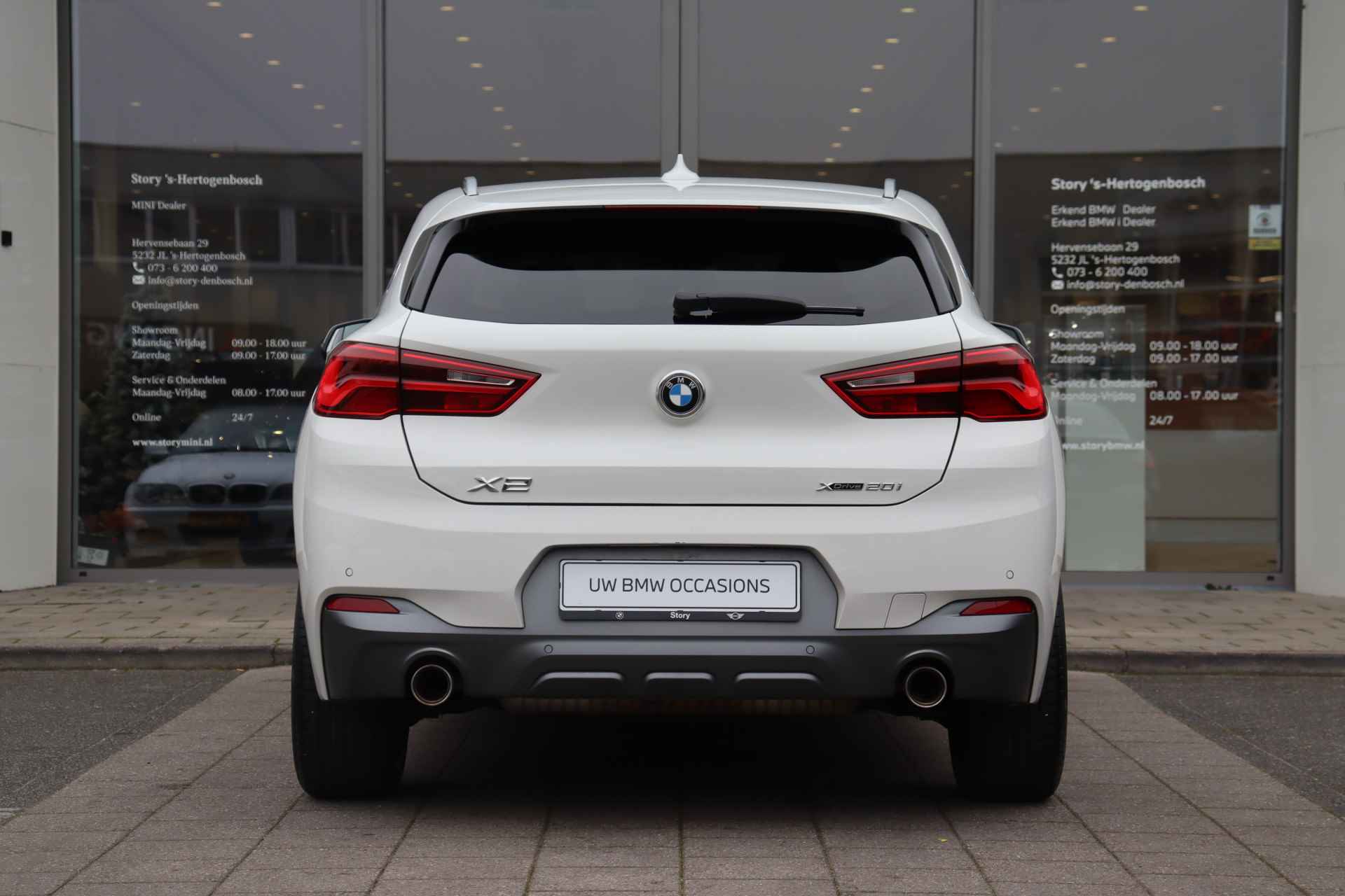 BMW X2 xDrive20i High Executive M Sport Automaat / Panoramadak / Trekhaak / Sportstoelen / Comfort Access / LED / Head-Up / Park Assistant / M Sportonderstel - 9/37