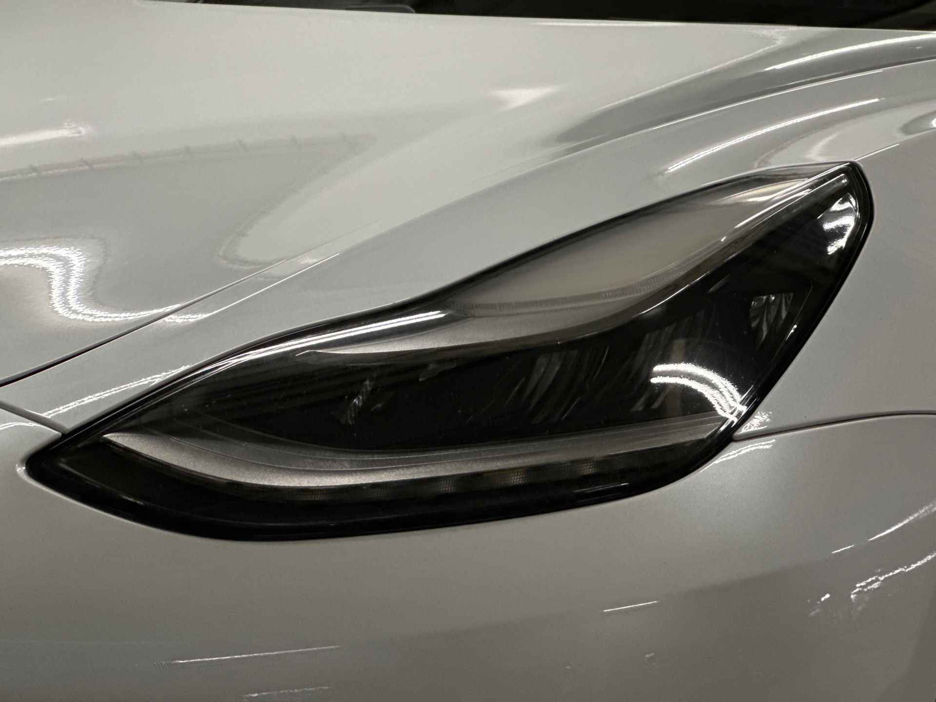 TESLA Model 3 60KWH STANDARD PLUS RWD - 8/26