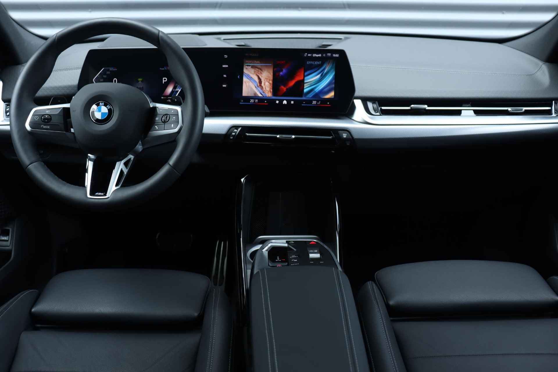 BMW X2 sDrive20i | M Sportpakket Pro | Panodak | Driving Assistant Plus | Parking Assistant Plus | Harman Kardon| Head-Up | Elektr. Voorstoelen | Iconic Glow | 20''LMV | Showroom Sale - 10/34