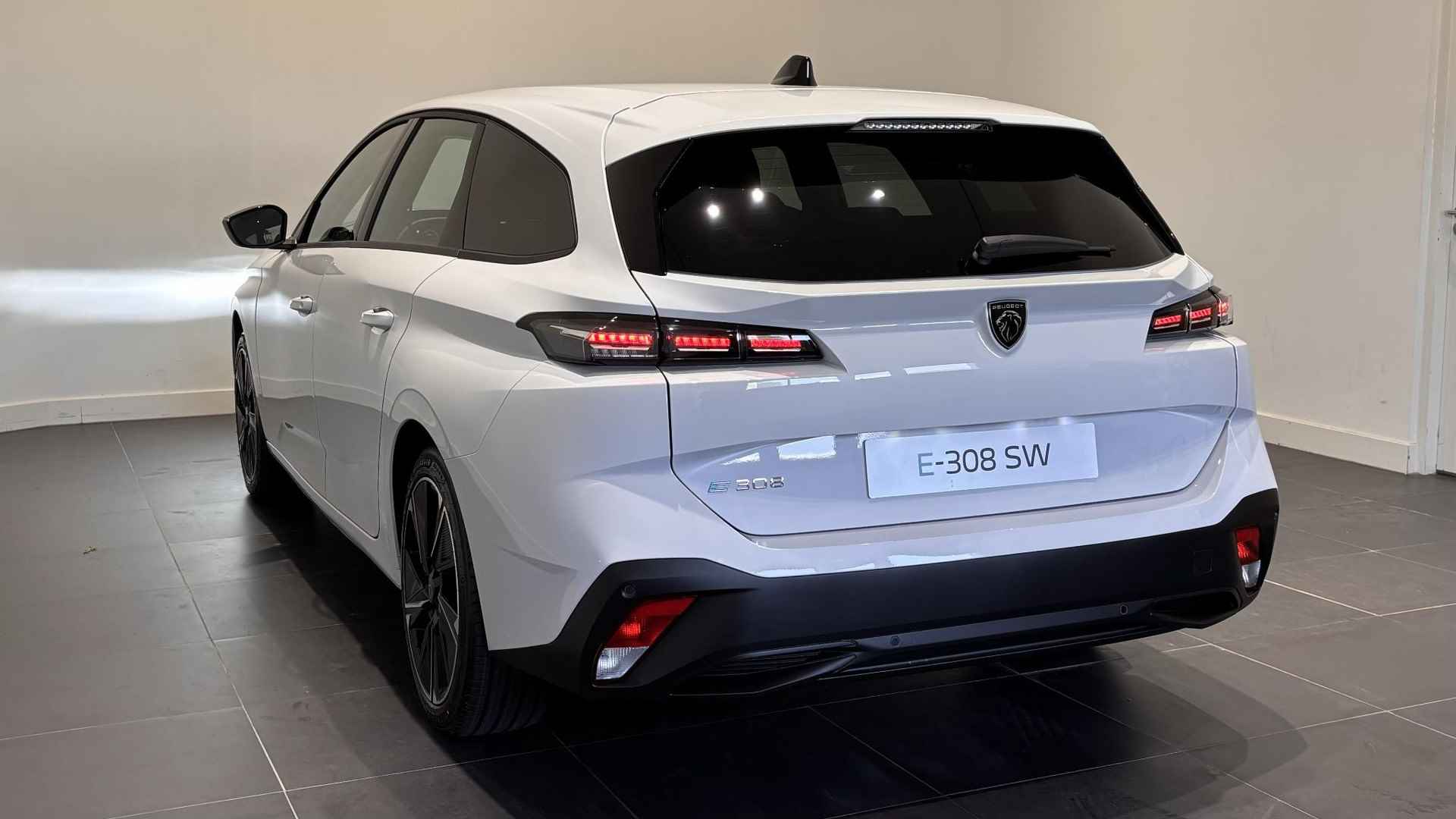 Peugeot e-308 SW Style EV 54 kWh | Warmtepomp | Apple Carplay & Android Auto | Electronic Climate Control | - 7/25