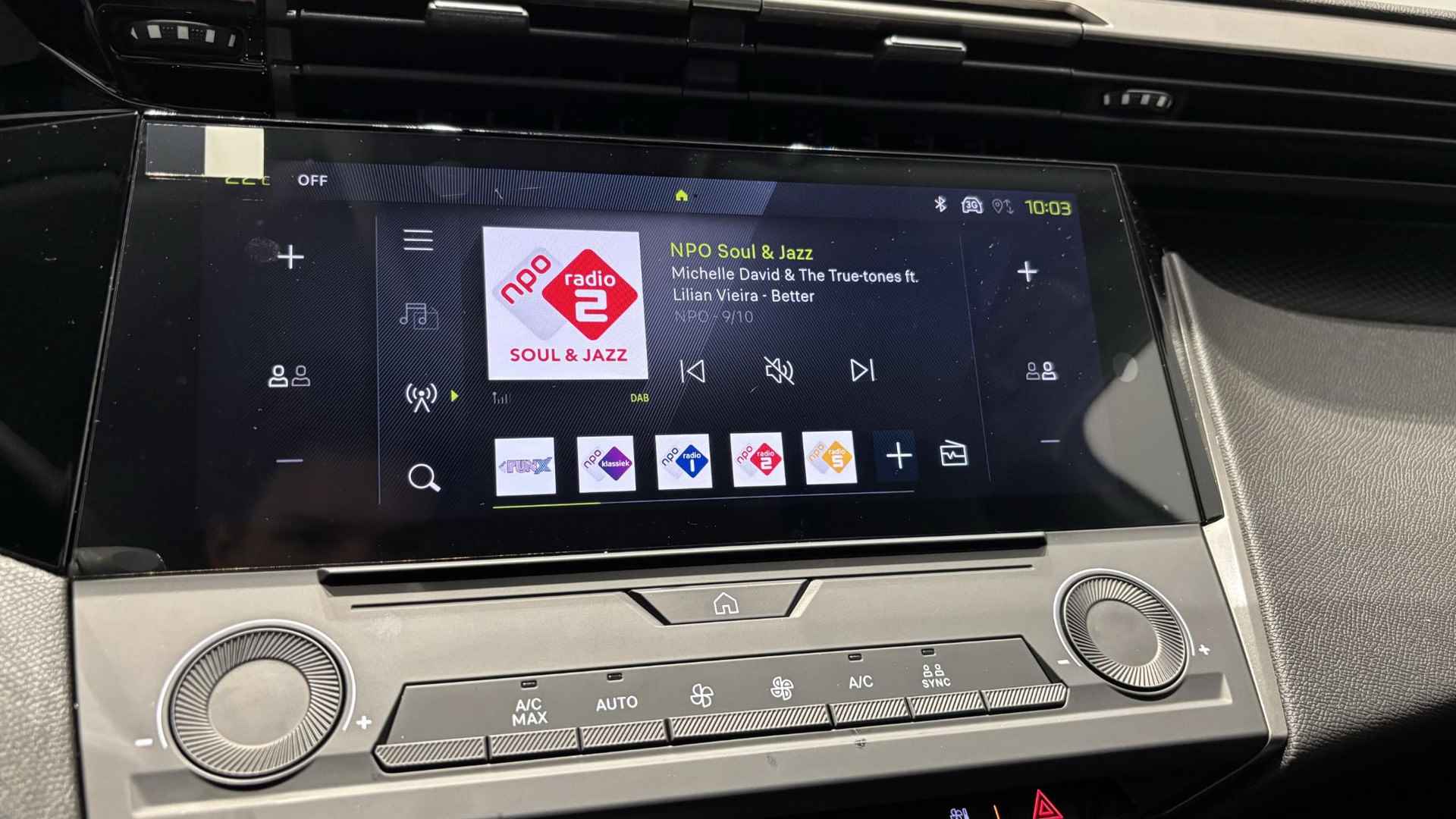 Peugeot e-308 SW Style EV 54 kWh | Warmtepomp | Apple Carplay & Android Auto | Electronic Climate Control | - 14/25