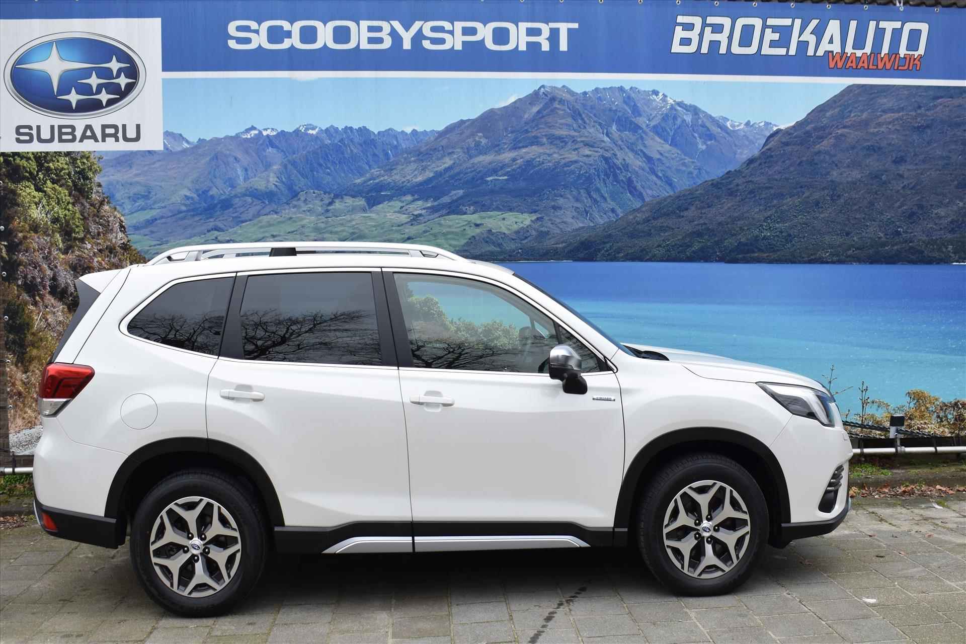 SUBARU Forester 2.0i e-BOXER MHEV CVT Luxury - 26/43