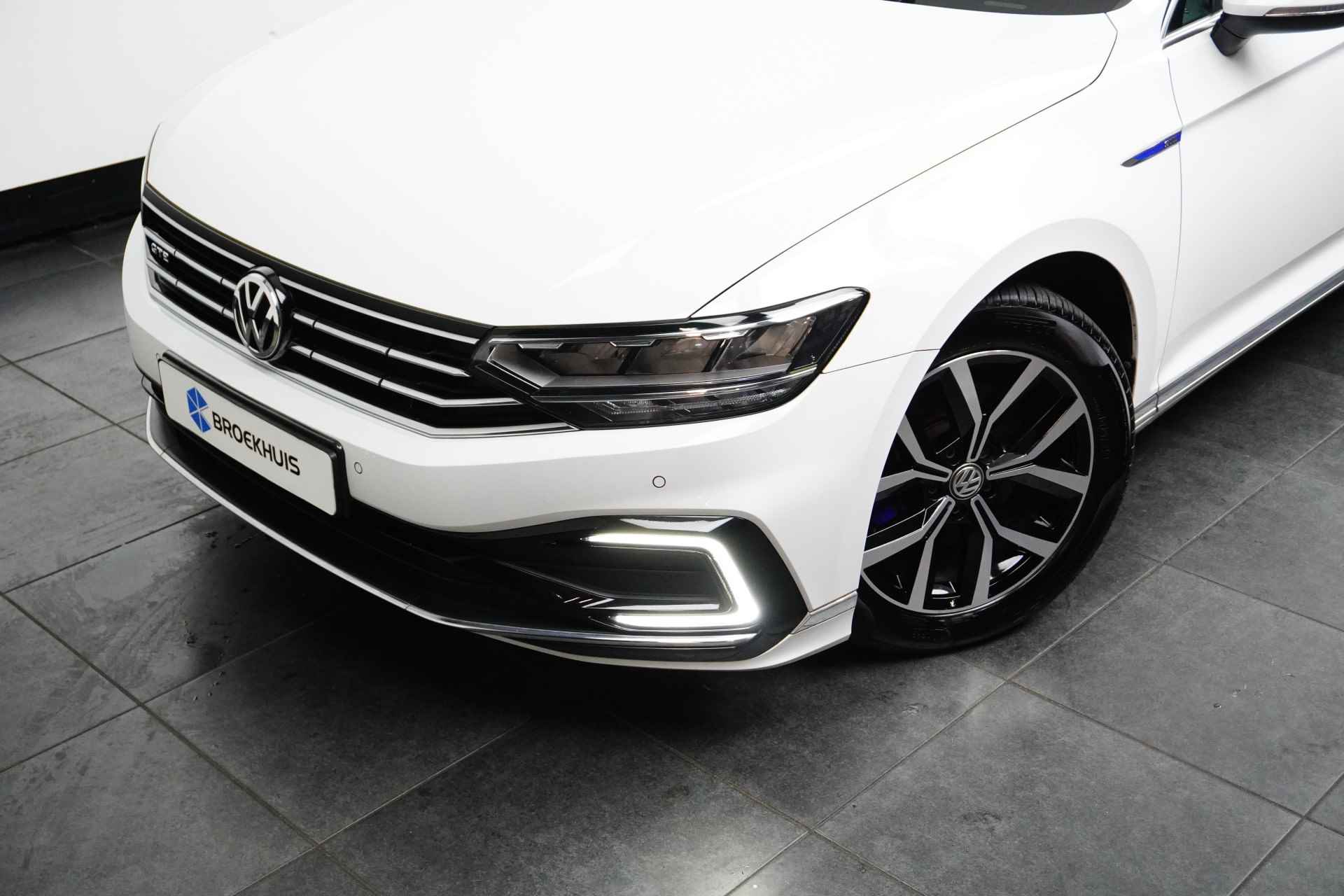 Volkswagen Passat Variant 1.4 TSI PHEV GTE Business | Trekhaak| Camera | Stoelverwarming| - 33/33