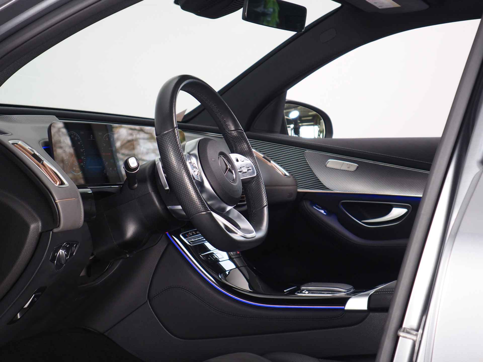 Mercedes-Benz EQC 400 4MATIC Premium 80 kWh | Noodremassistent | Achteruitrijcamera | Apple CarPlay/ Android Auto | Adaptieve Cruise Control | Navigatie | Inc. 220v Laadkabel | Dodehoekdetectie | Stoelverwarming voor en achter - 8/71