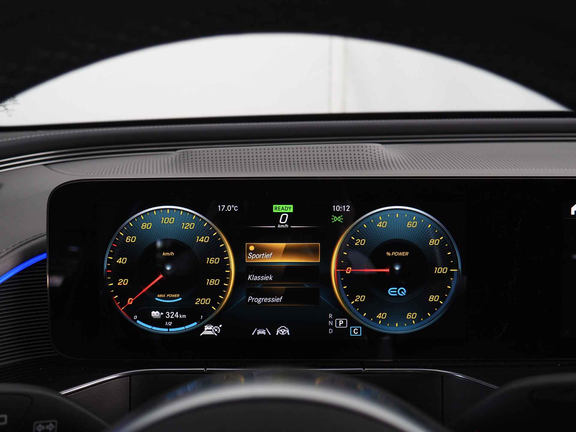 Mercedes-Benz EQC 400 4MATIC Premium 80 kWh | Noodremassistent | Achteruitrijcamera | Apple CarPlay/ Android Auto | Adaptieve Cruise Control | Navigatie | Inc. 220v Laadkabel | Dodehoekdetectie | Stoelverwarming voor en achter - 61/71