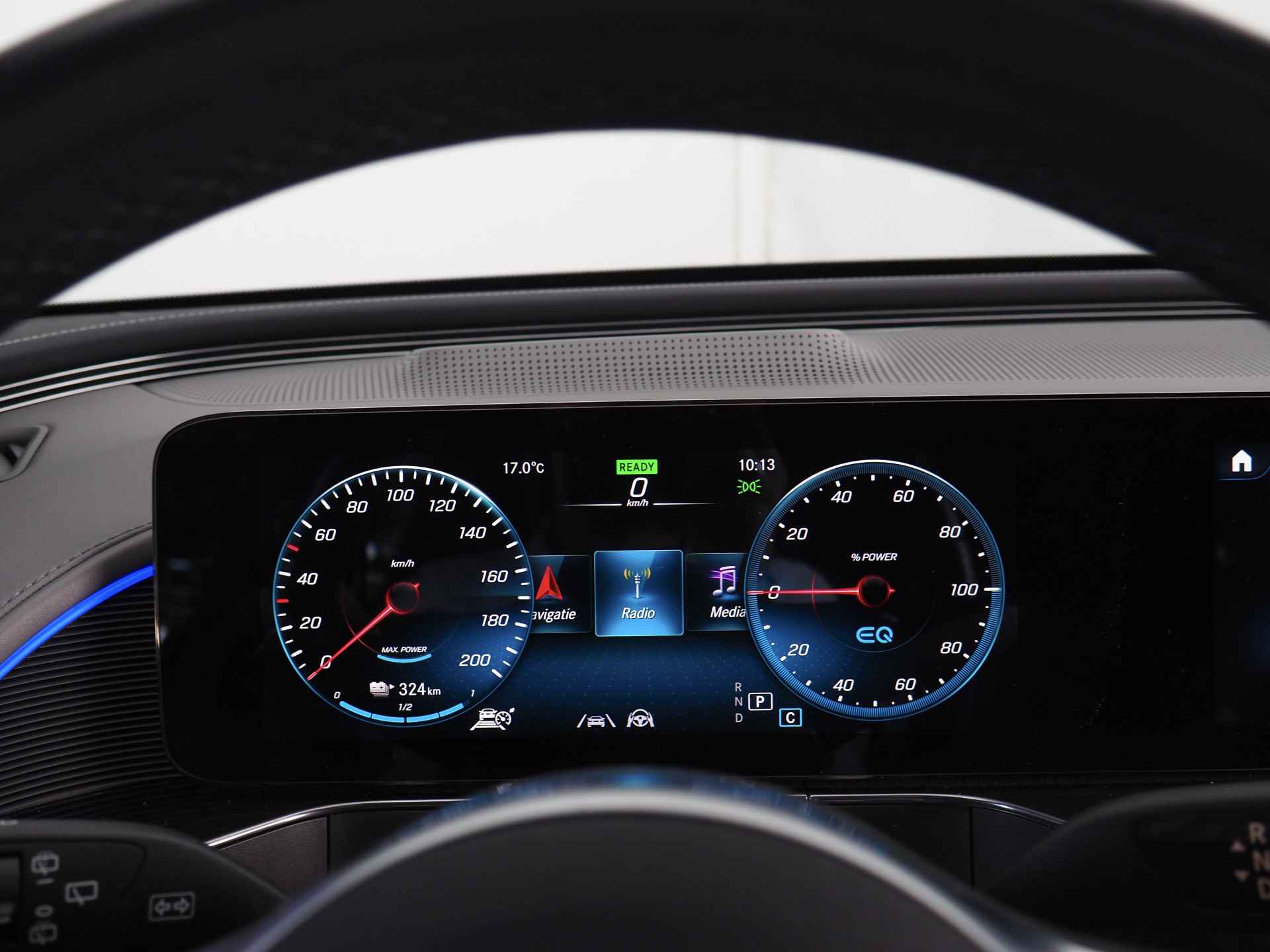 Mercedes-Benz EQC 400 4MATIC Premium 80 kWh | Noodremassistent | Achteruitrijcamera | Apple CarPlay/ Android Auto | Adaptieve Cruise Control | Navigatie | Inc. 220v Laadkabel | Dodehoekdetectie | Stoelverwarming voor en achter - 64/71