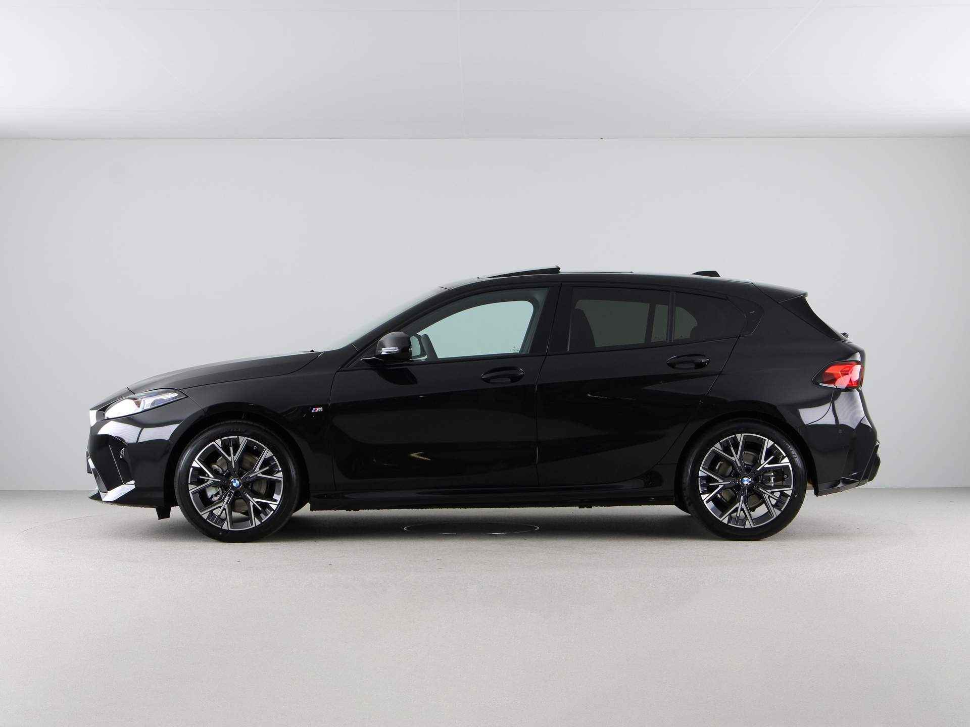 BMW 1 Serie 120i M-Sport - 13/26