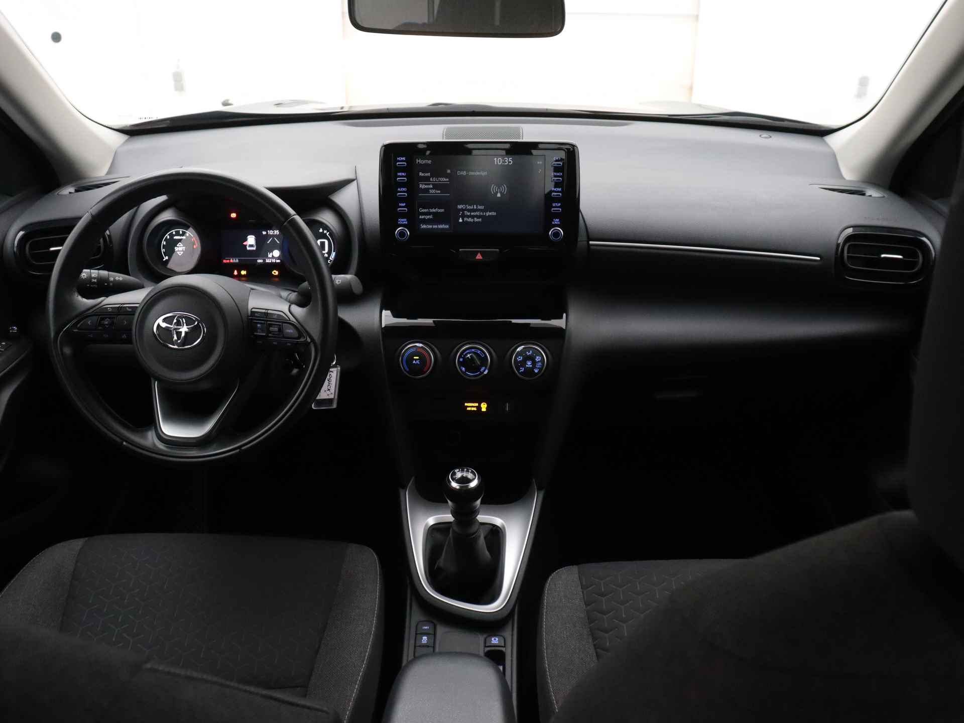 Toyota Yaris Cross 1.5 VVT-I Active | Trekhaak | 1350 kg Trekgewicht | Camera | Apple Carplay/Android Auto | * - 6/43