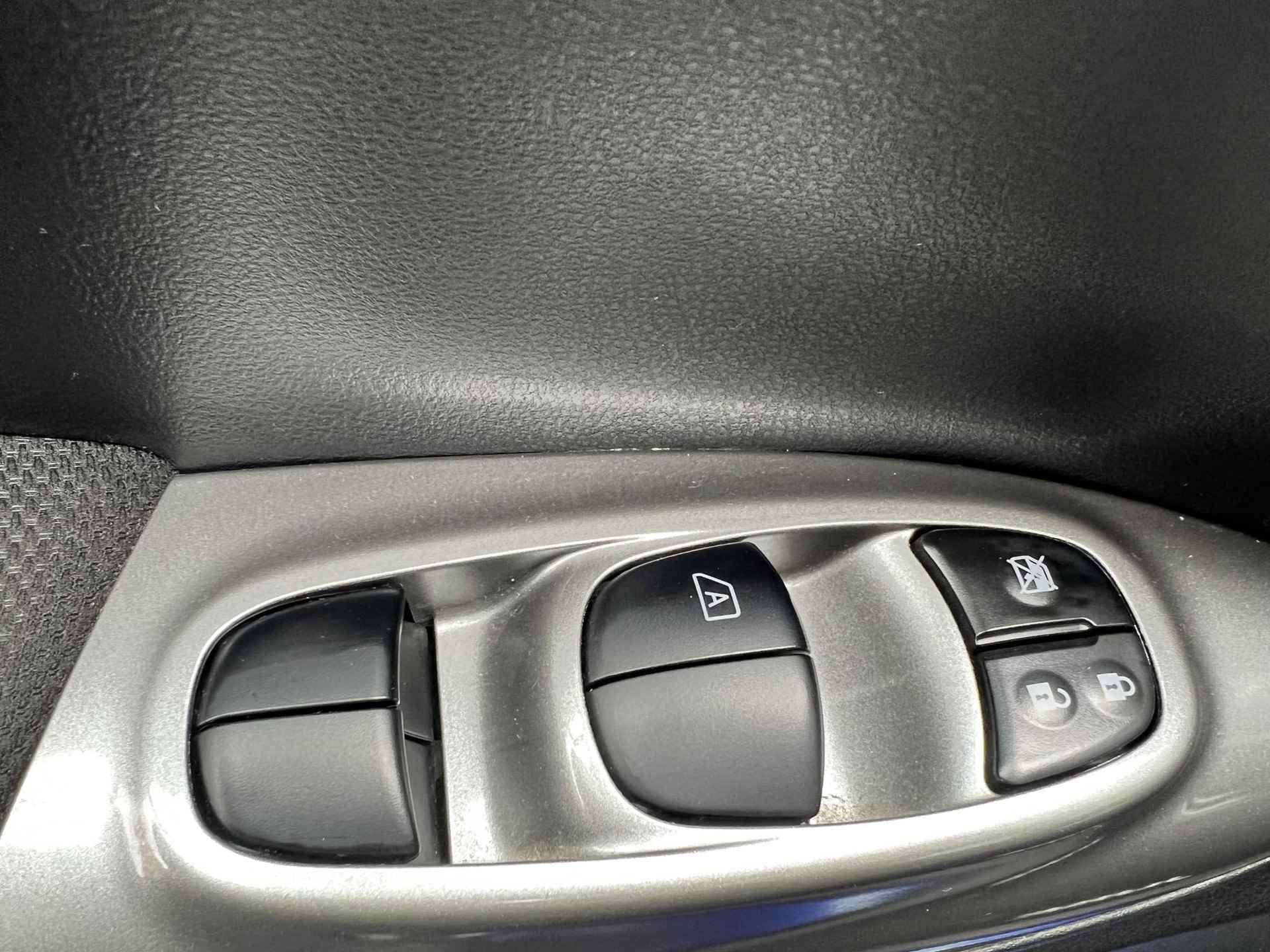Nissan Juke 1.2 DIG-T S/S Acenta Climate control, Apple Carplay, Cruise control, 17"Lichtmetalen velgen, USB/AUX, Elektrische ramen V+A, Navigatie, Bluetooth, Isofix (MET GARANTIE*) - 13/26