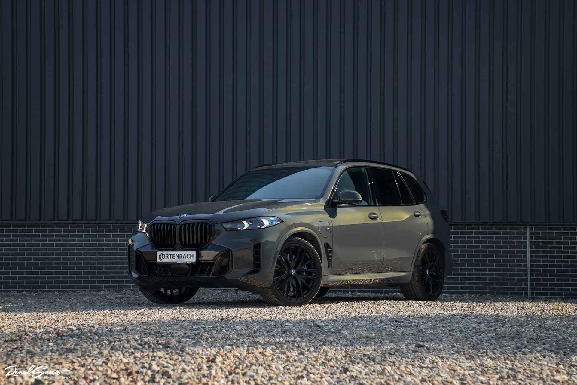 BMW X5 xDrive50e | M-sport Pro | Panorama | Iconic Glow | Dravit | Np 122K - 68/82