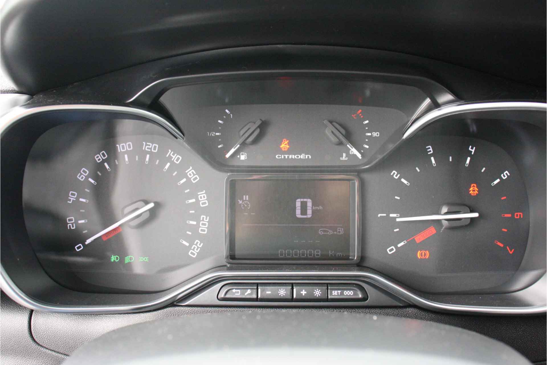 Citroën C3 C3 1.2 PureTech Feel Edition 83pk | VOORRAAD-ACTIE! | Navigatie | Achteruitrijcamera | 17"LMV | Apple C - 24/33