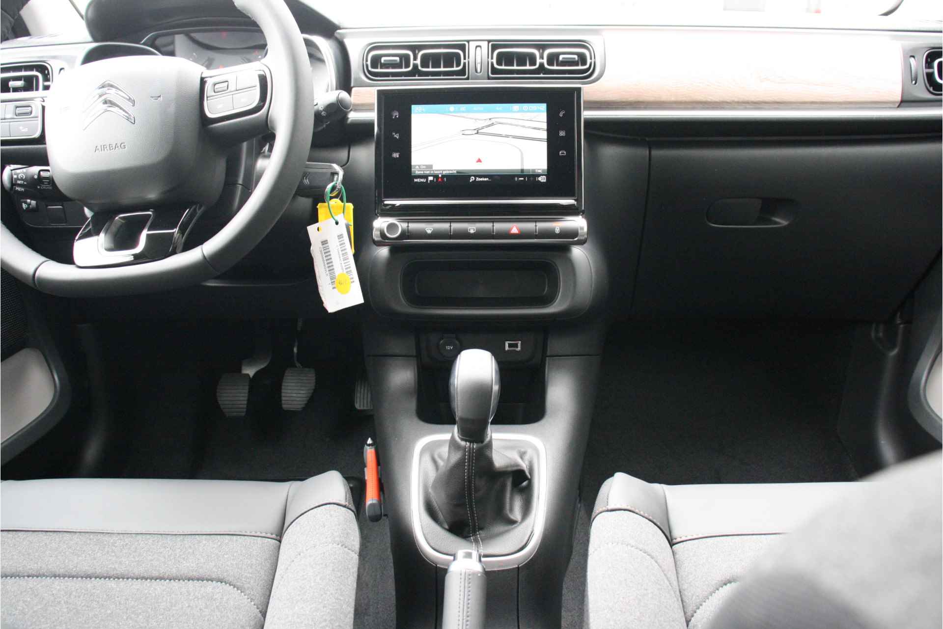 Citroën C3 C3 1.2 PureTech Feel Edition 83pk | VOORRAAD-ACTIE! | Navigatie | Achteruitrijcamera | 17"LMV | Apple C - 27/33