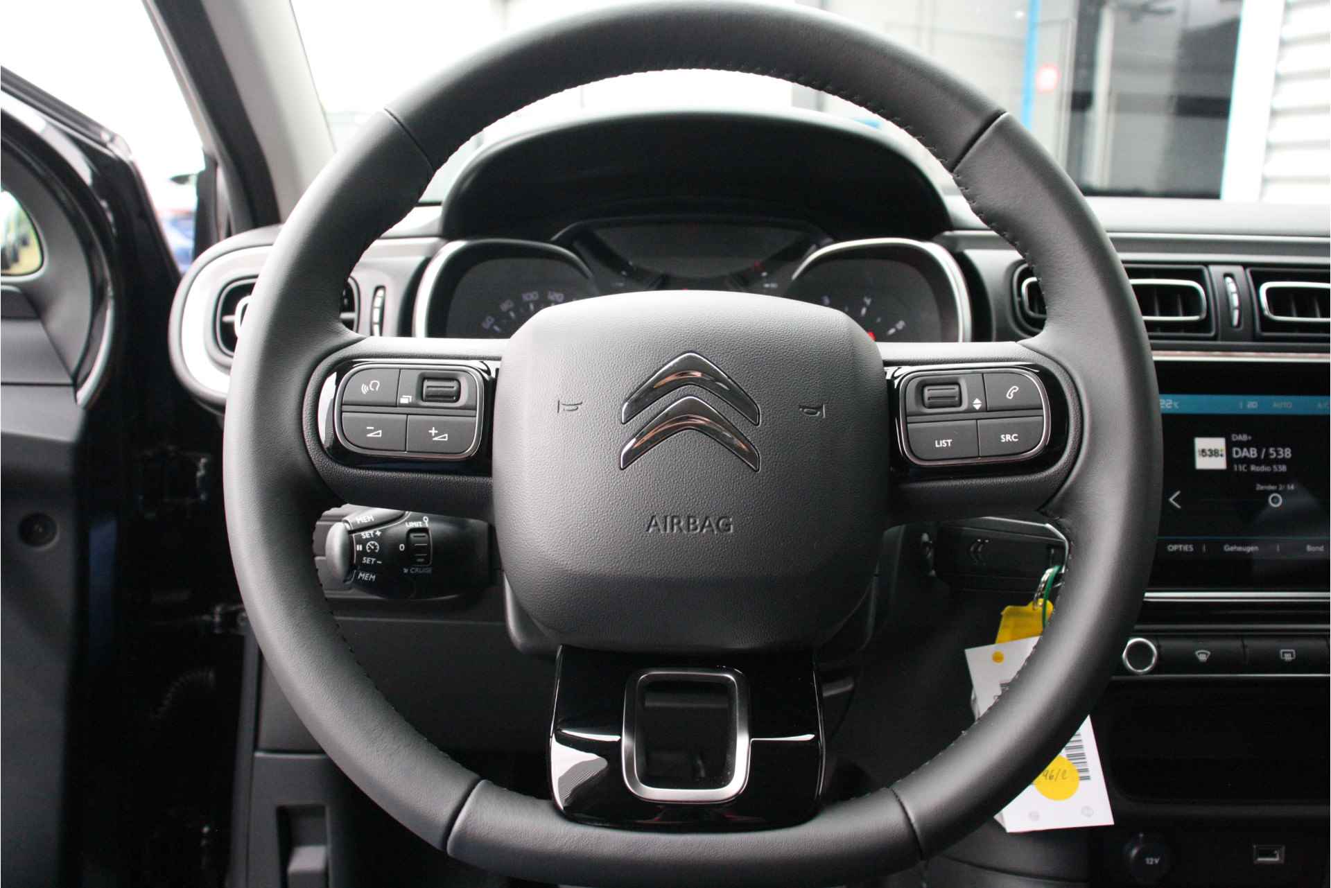 Citroën C3 C3 1.2 PureTech Feel Edition 83pk | VOORRAAD-ACTIE! | Navigatie | Achteruitrijcamera | 17"LMV | Apple C - 28/33