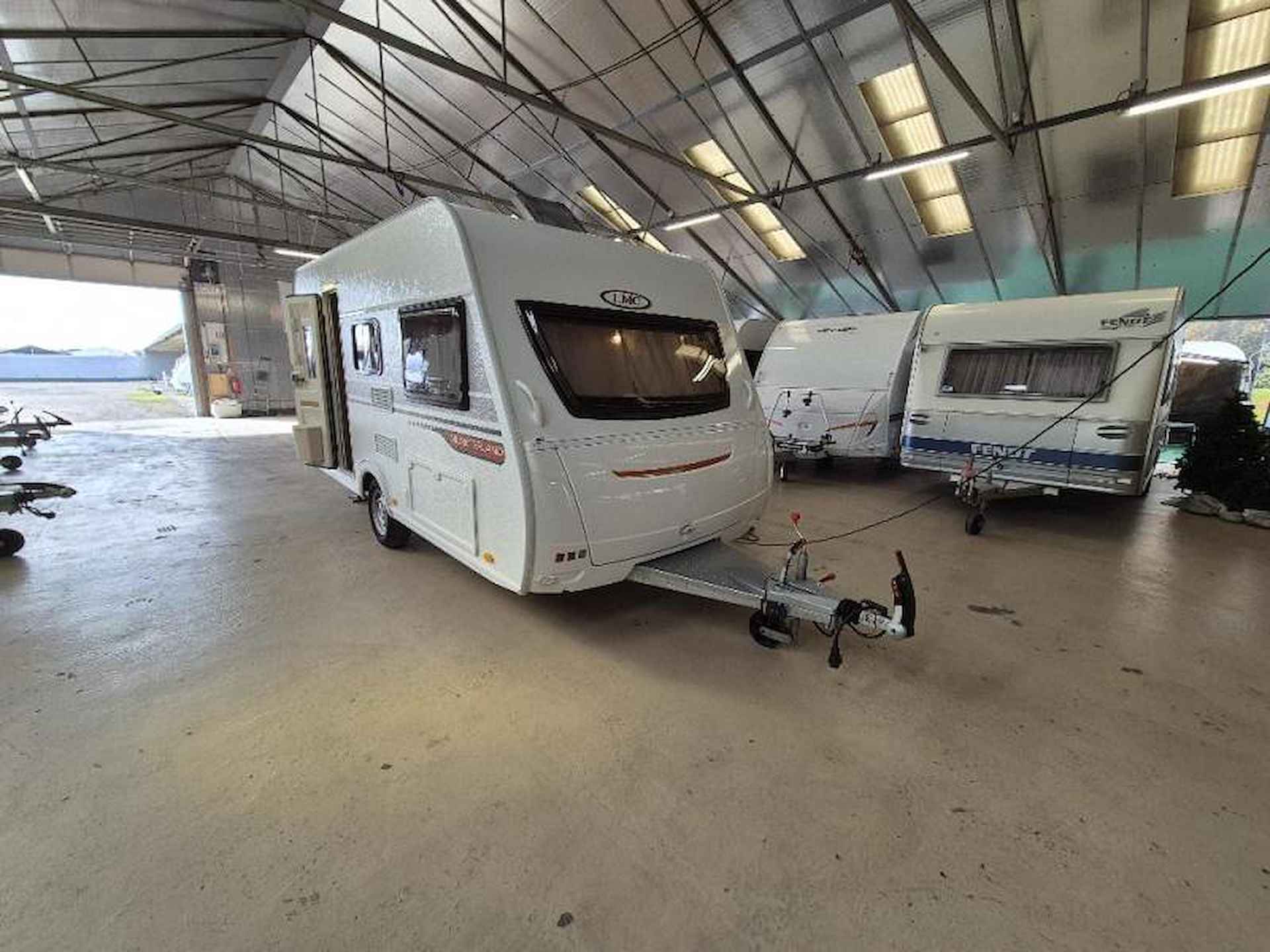 LMC Style 420 D mover, voortent, ATC - 8/14