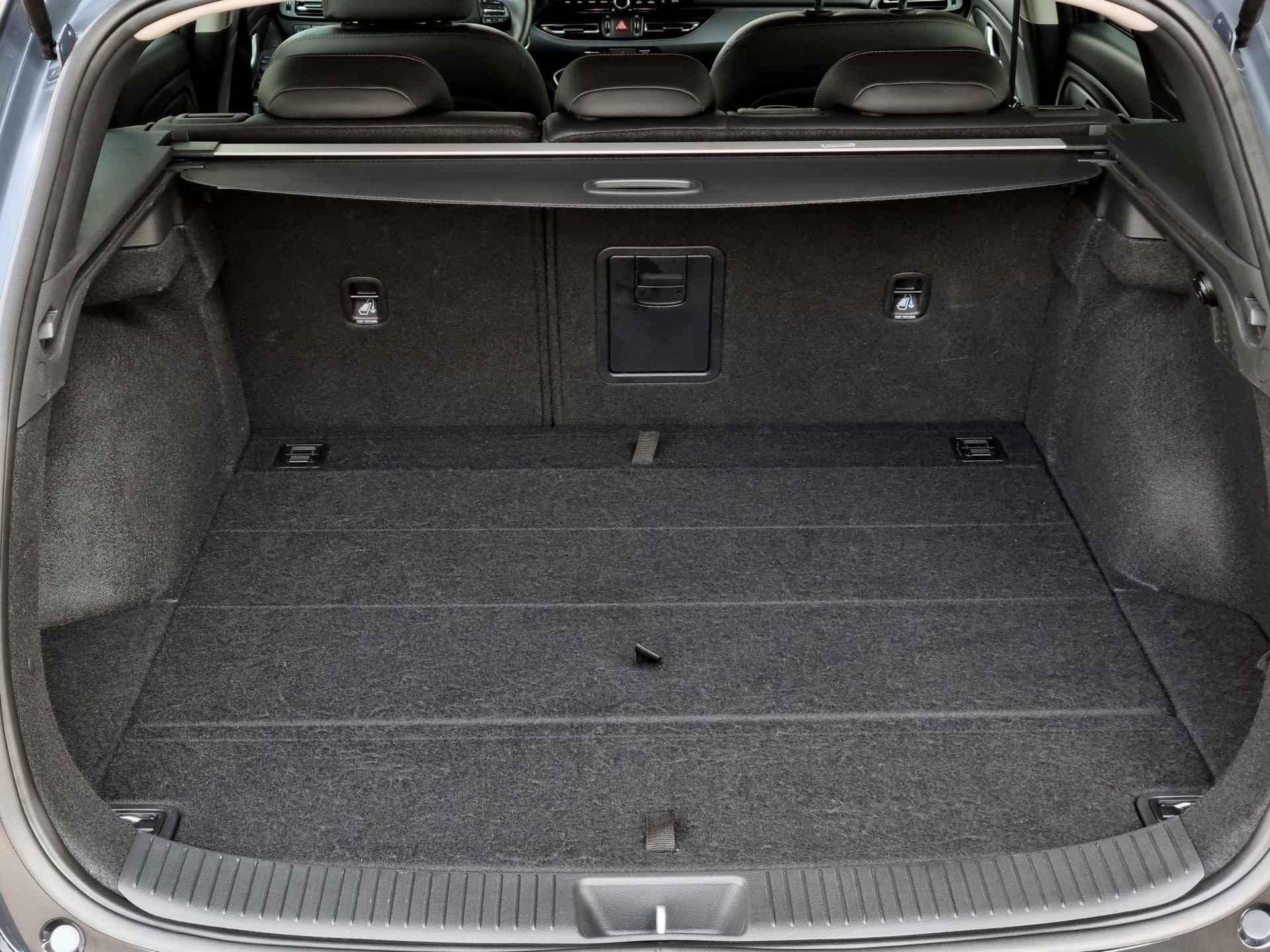 Hyundai i30 Wagon 1.5 T-GDi MHEV Premium / Private Lease Vanaf €629,- / Origineel NL / Lederen Bekleding - 22/46