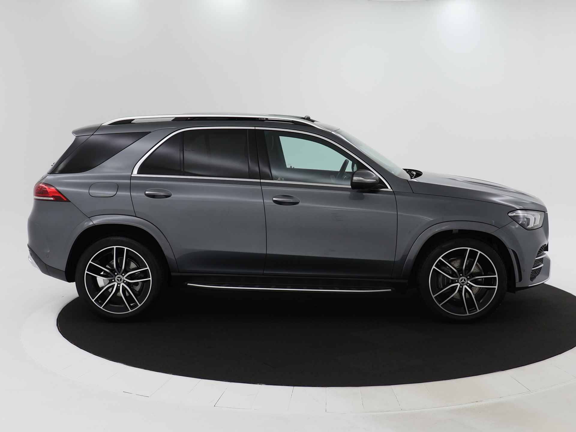 Mercedes-Benz GLE 400 d 4MATIC Premium Plus 7p | Luchtvering | Elektrisch bedienbare achterklep | Distronic | Multibeam LED koplampen | Burmester | Panoramadak | Trekhaak | Memory Stoelen | - 4/47