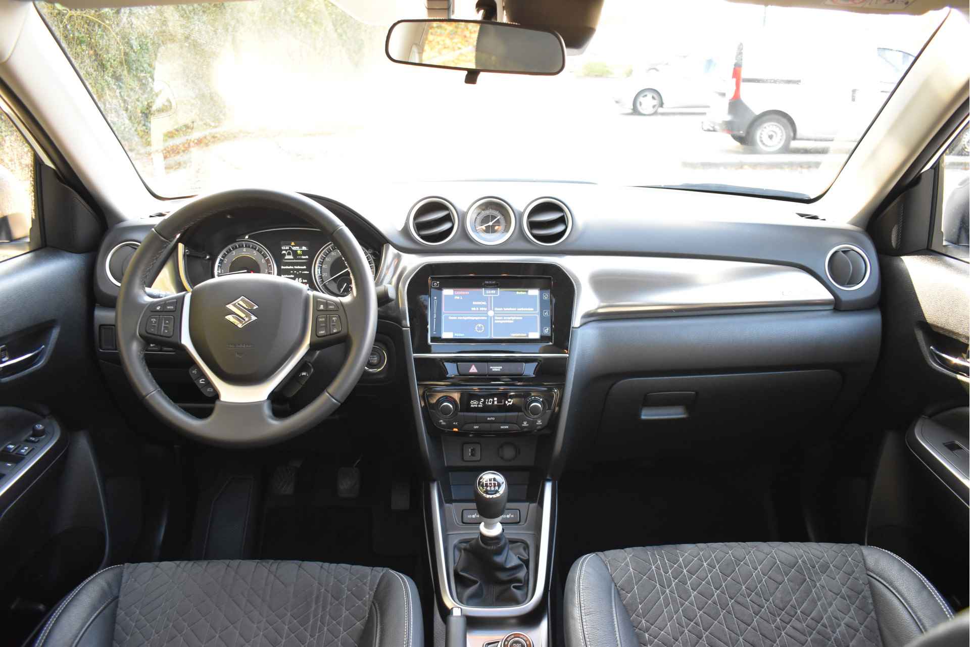 Suzuki Vitara 1.4 Boosterjet Style Smart Hybrid AllGrip 4x4 | Onderh.historie | Open dak | Camera | Carplay | Keyless | Adapt.CC | Stoelverw | Nieuwstaat - 14/58