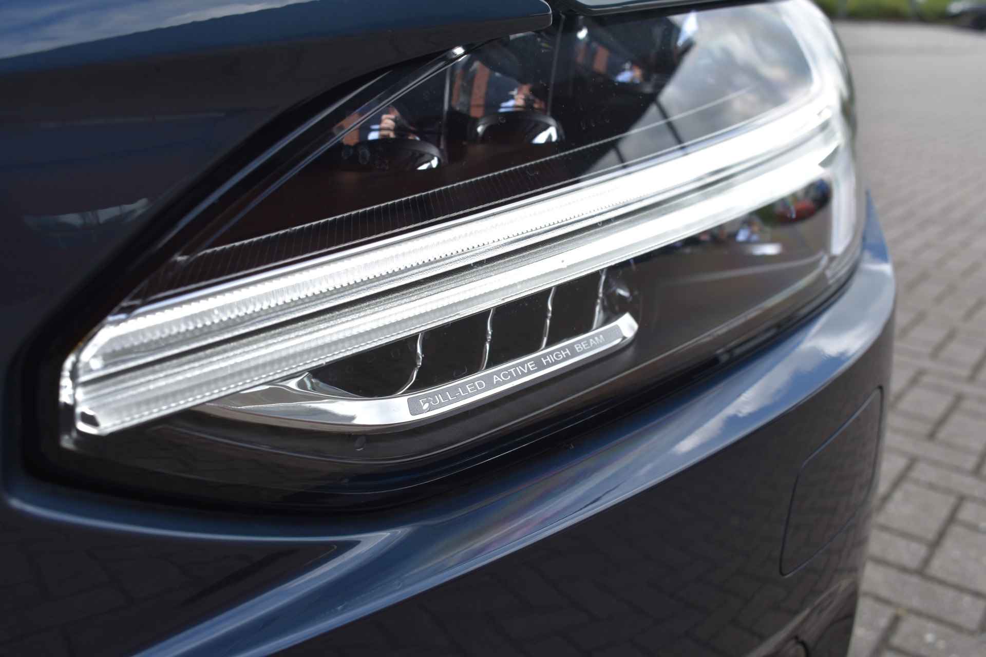 Volvo V90 T6 Recharge 355PK AWD Long Range R-Design | Lounge | Panoramadak | Harman/Kardon | Black Pack | - 4/37