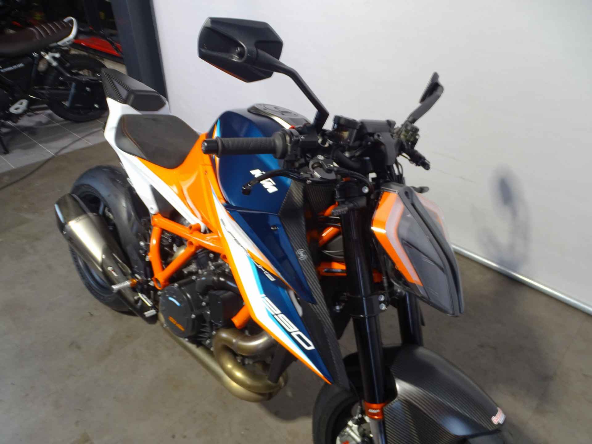 KTM 1290 SUPERDUKE RR - 2/9