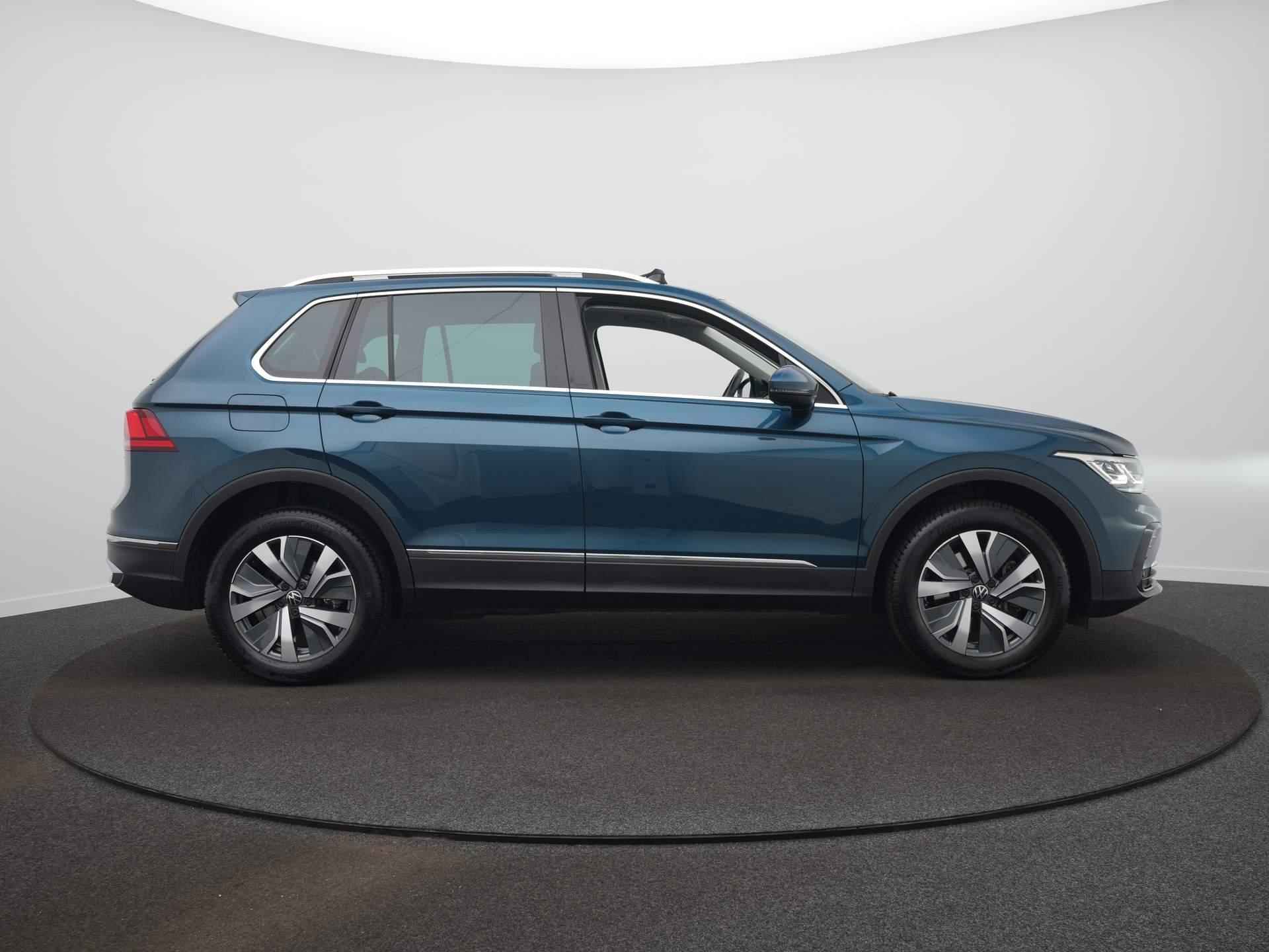 Volkswagen Tiguan 1.4 TSI eHybrid Elegance Business+ DSG / Panodak / HUD / Stoelverwarming / Sfeerverlichting - 4/59