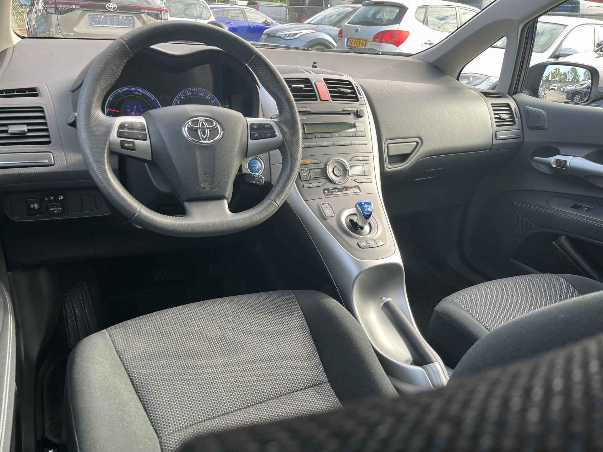 Toyota Auris 1.8 Full Hybrid Dynamic  | All-in prijs | Automaat | achteruitrijcamera - 13/32