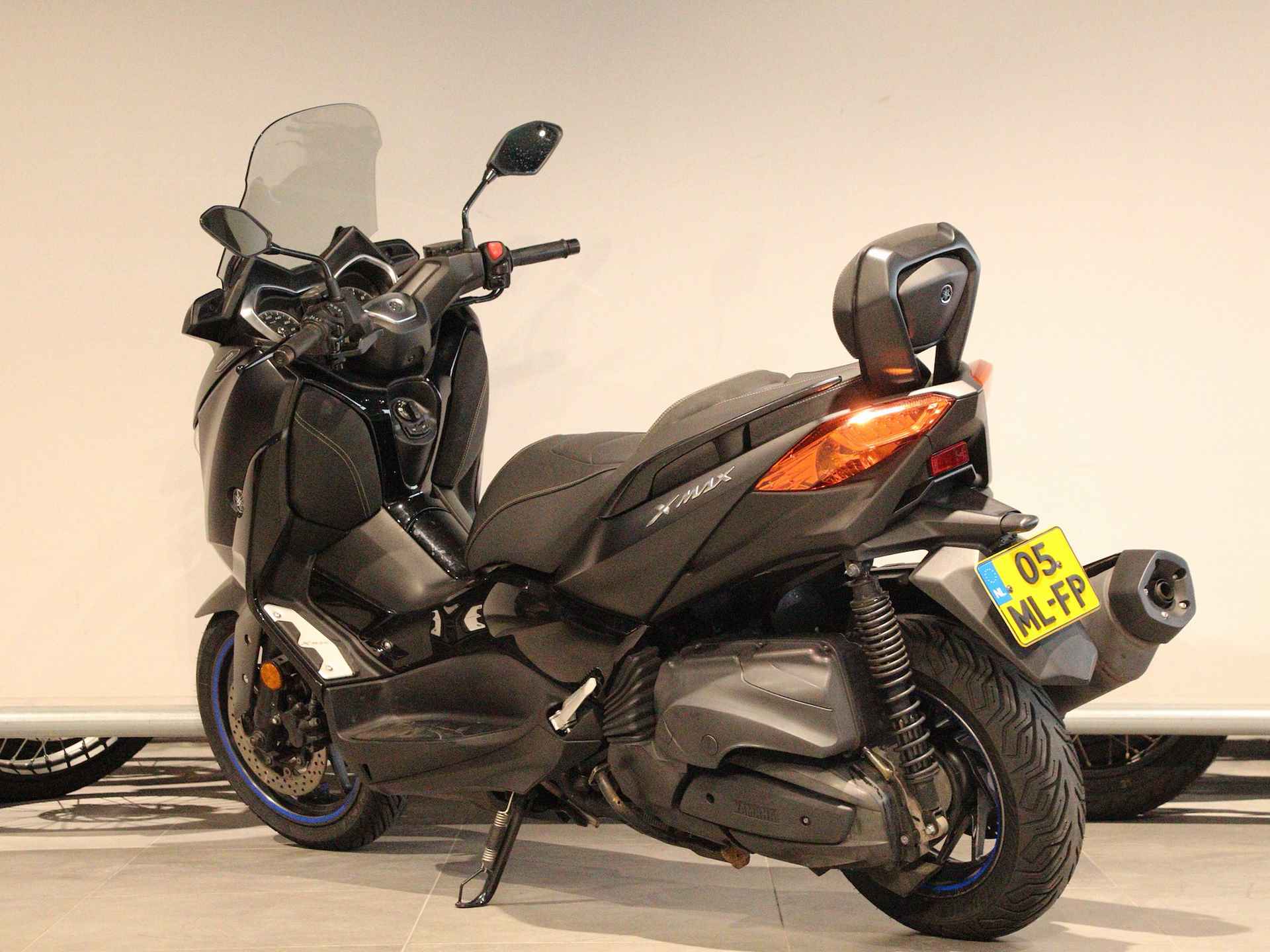 Yamaha X MAX 400 IRON MAX - 6/11