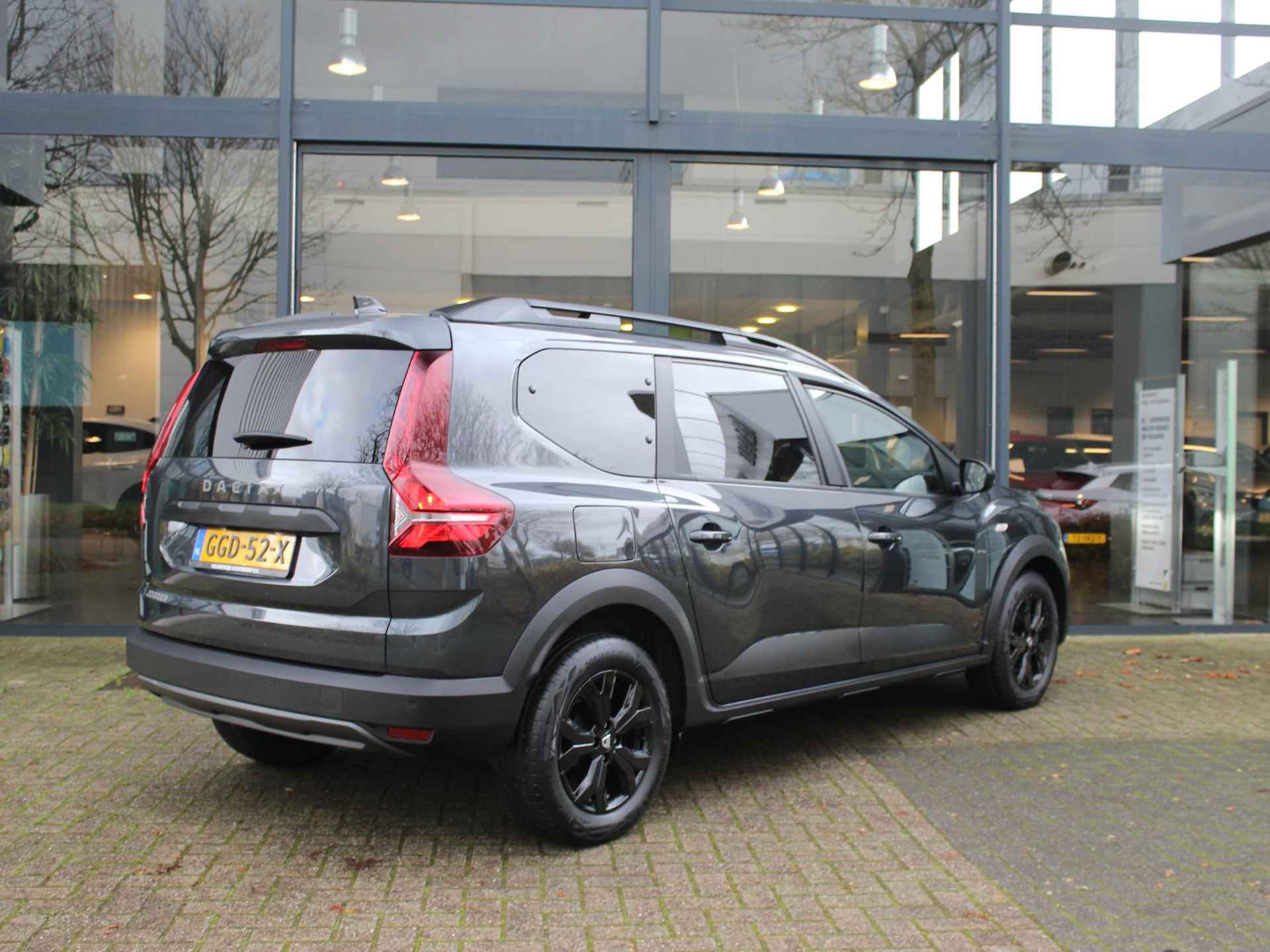 Dacia Jogger TCe 110 Extreme 7p. / 16.000KM / NAVI / CRUISE / CLIMATE / BLINDSPOT / PDC / CAMERA / STOELV. / DAB+ / 16'' LMV - 5/53