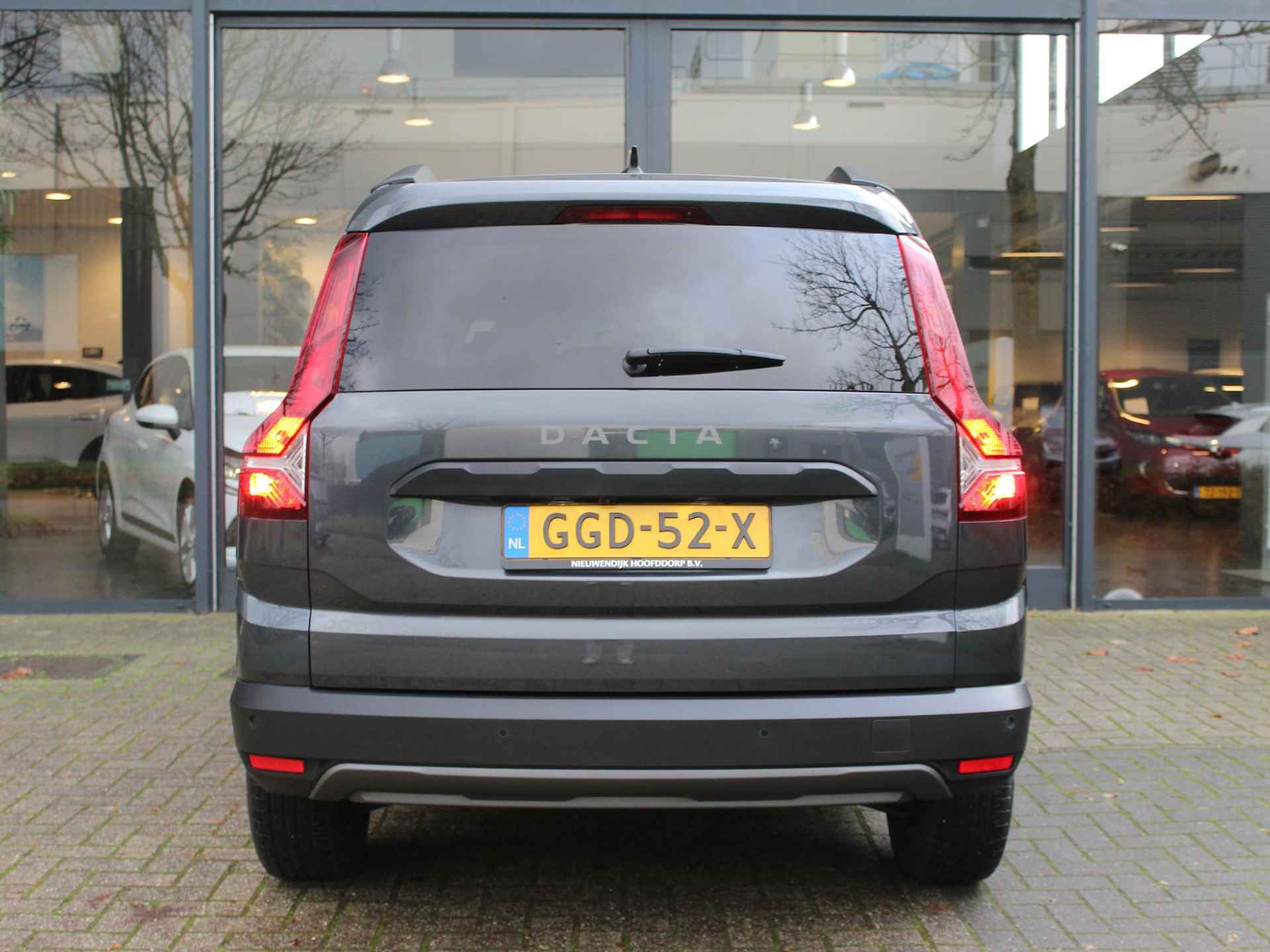 Dacia Jogger TCe 110 Extreme 7p. / 16.000KM / NAVI / CRUISE / CLIMATE / BLINDSPOT / PDC / CAMERA / STOELV. / DAB+ / 16'' LMV - 10/53