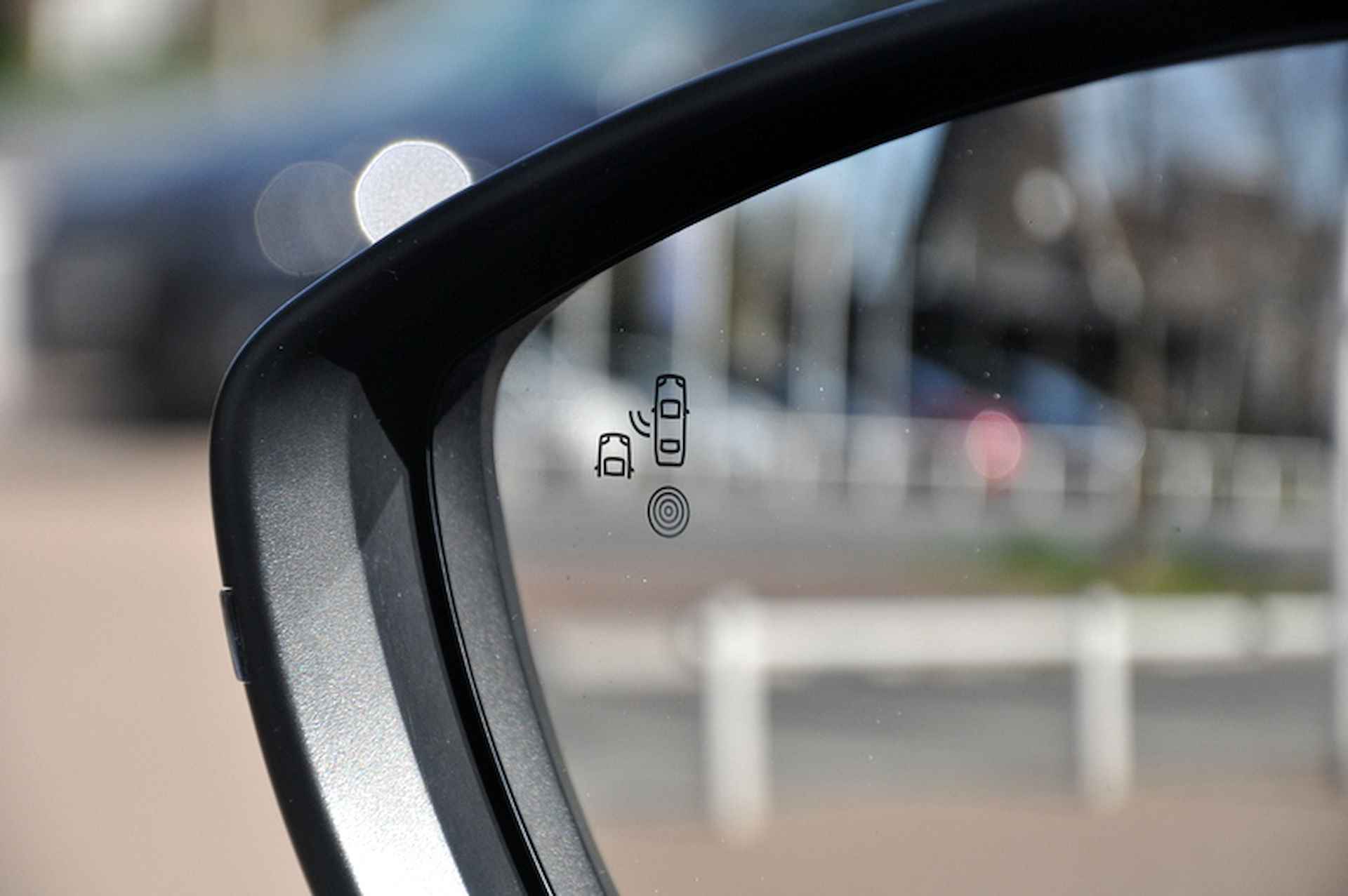 Peugeot 208 1.2 PureTech 130 PK GT | 3D Cockpit | Camera | Navigatie - 30/45