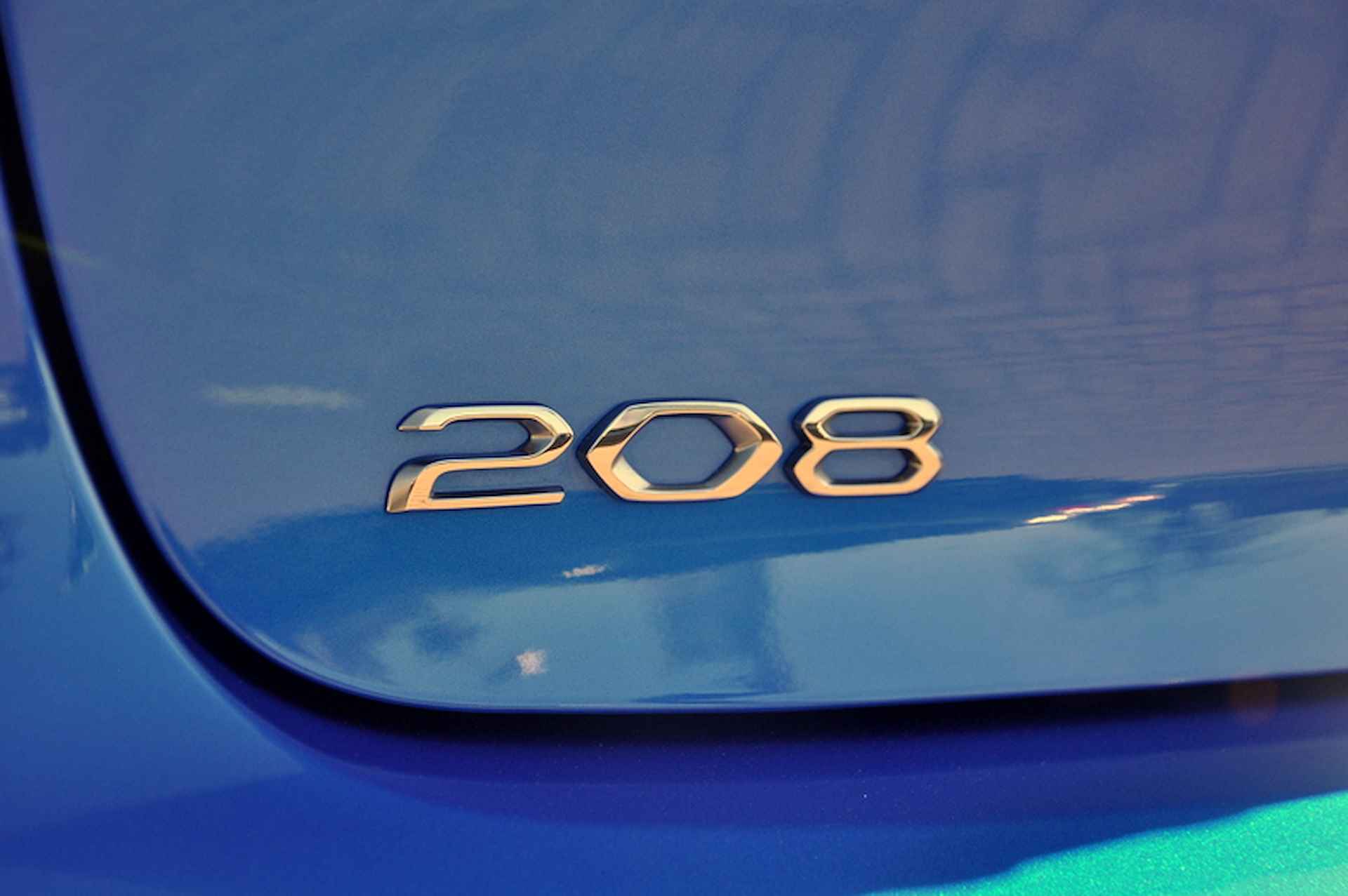 Peugeot 208 1.2 PureTech 130 PK GT | 3D Cockpit | Camera | Navigatie - 41/45