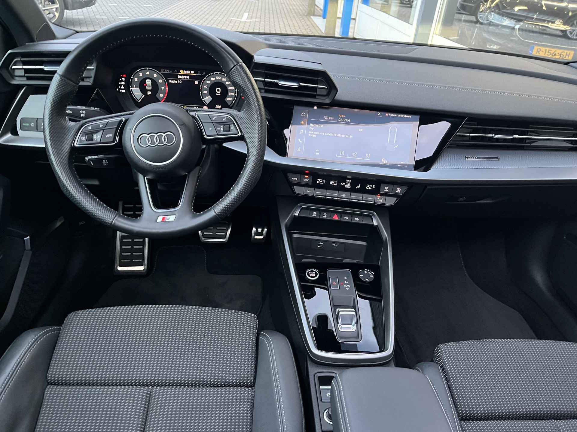 Audi A3 Limousine 35 TFSI 2x S-Line / AUTOMAAT/ PANO/ BANG & OLUFSEN/ PARK. SENSOREN/ LED/ CRUISE/ VIRTUAL COCKPIT/ APP CONNECT/ NAVI/ CLIMA/ DAB - 8/40