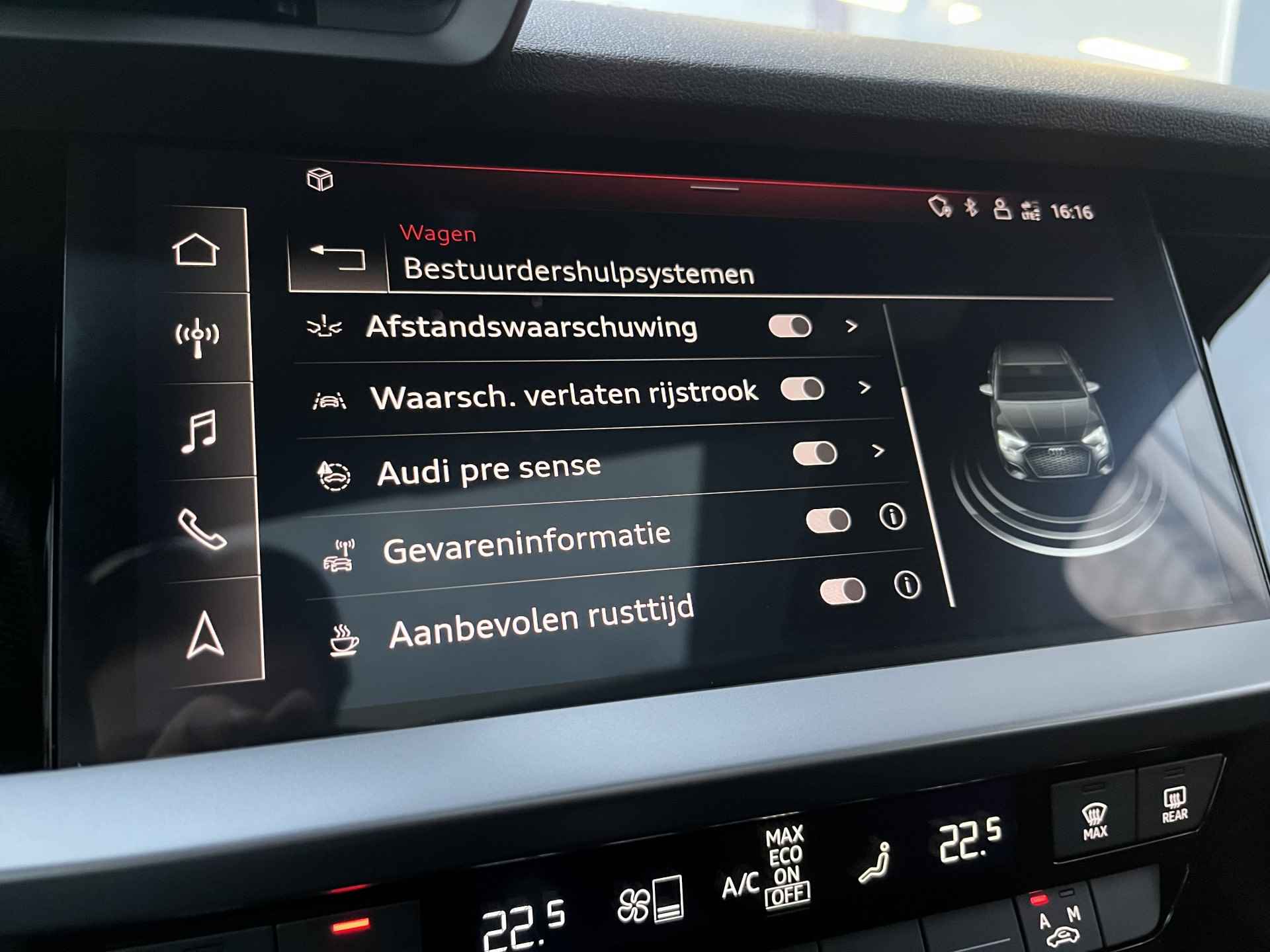 Audi A3 Limousine 35 TFSI 2x S-Line / AUTOMAAT/ PANO/ BANG & OLUFSEN/ PARK. SENSOREN/ LED/ CRUISE/ VIRTUAL COCKPIT/ APP CONNECT/ NAVI/ CLIMA/ DAB - 24/40