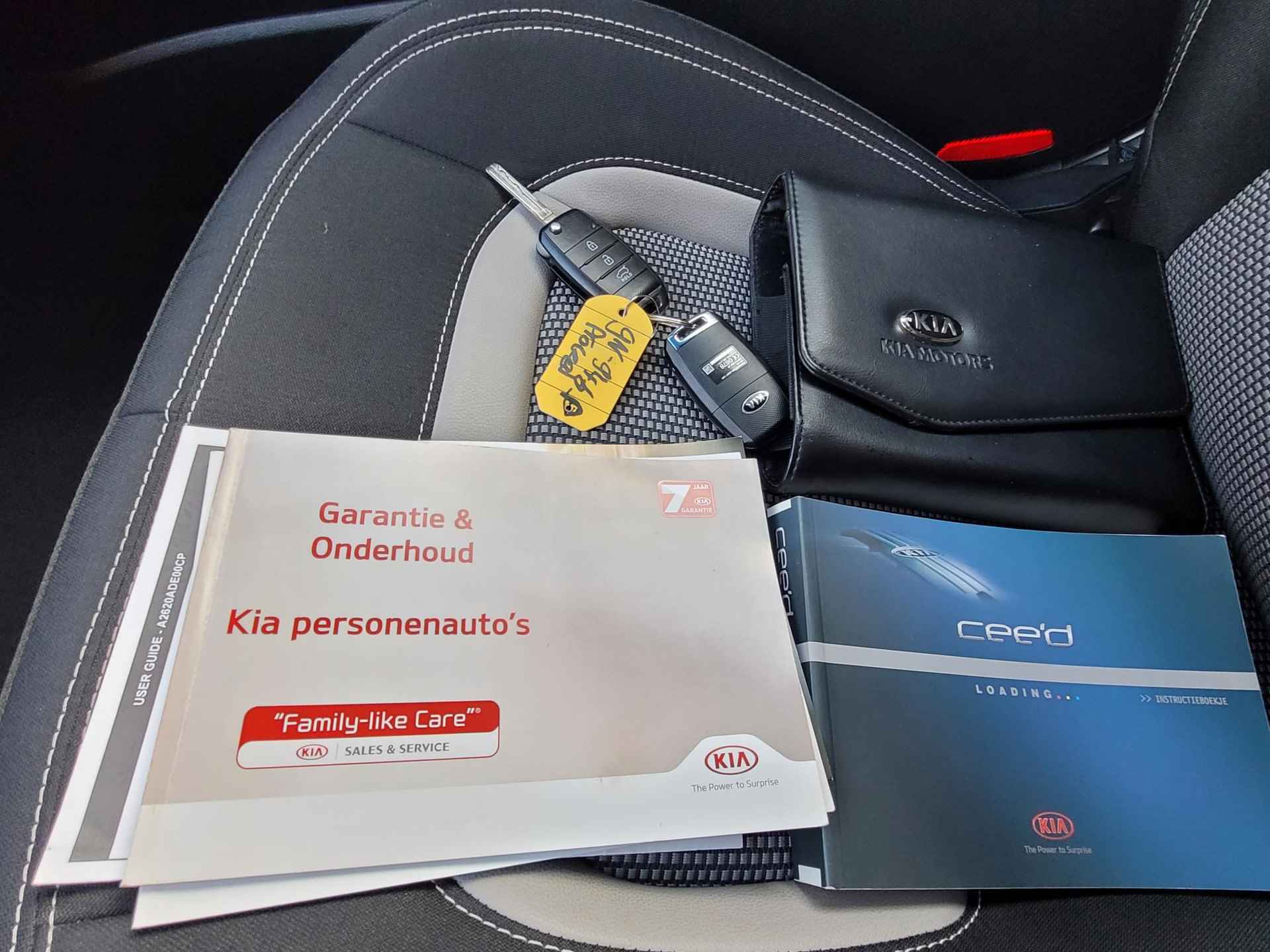 Kia pro_cee'd 1.6 BusinessLine Navi | Bluetooth | Camera | Lichtmetalen | Metallic lak | Trekhaak | Bovag garantie | NAP - 32/37