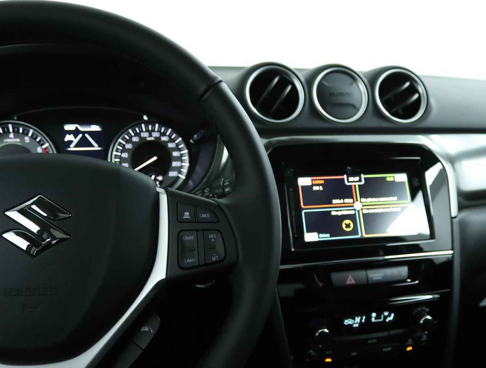 Suzuki Vitara 1.4 Boosterjet Style Smart Hybrid | Climate control | Cruise control adaptive | Navigatie | Camera | Parkeersensoren | Stoelverwarming | Apple car play, Android auto | - 21/53