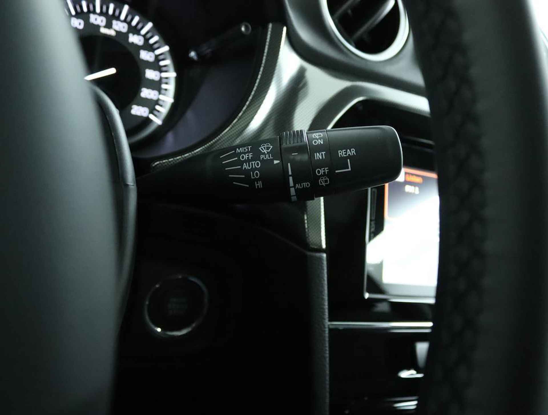 Suzuki Vitara 1.4 Boosterjet Style Smart Hybrid | Climate control | Cruise control adaptive | Navigatie | Camera | Parkeersensoren | Stoelverwarming | Apple car play, Android auto | - 31/53