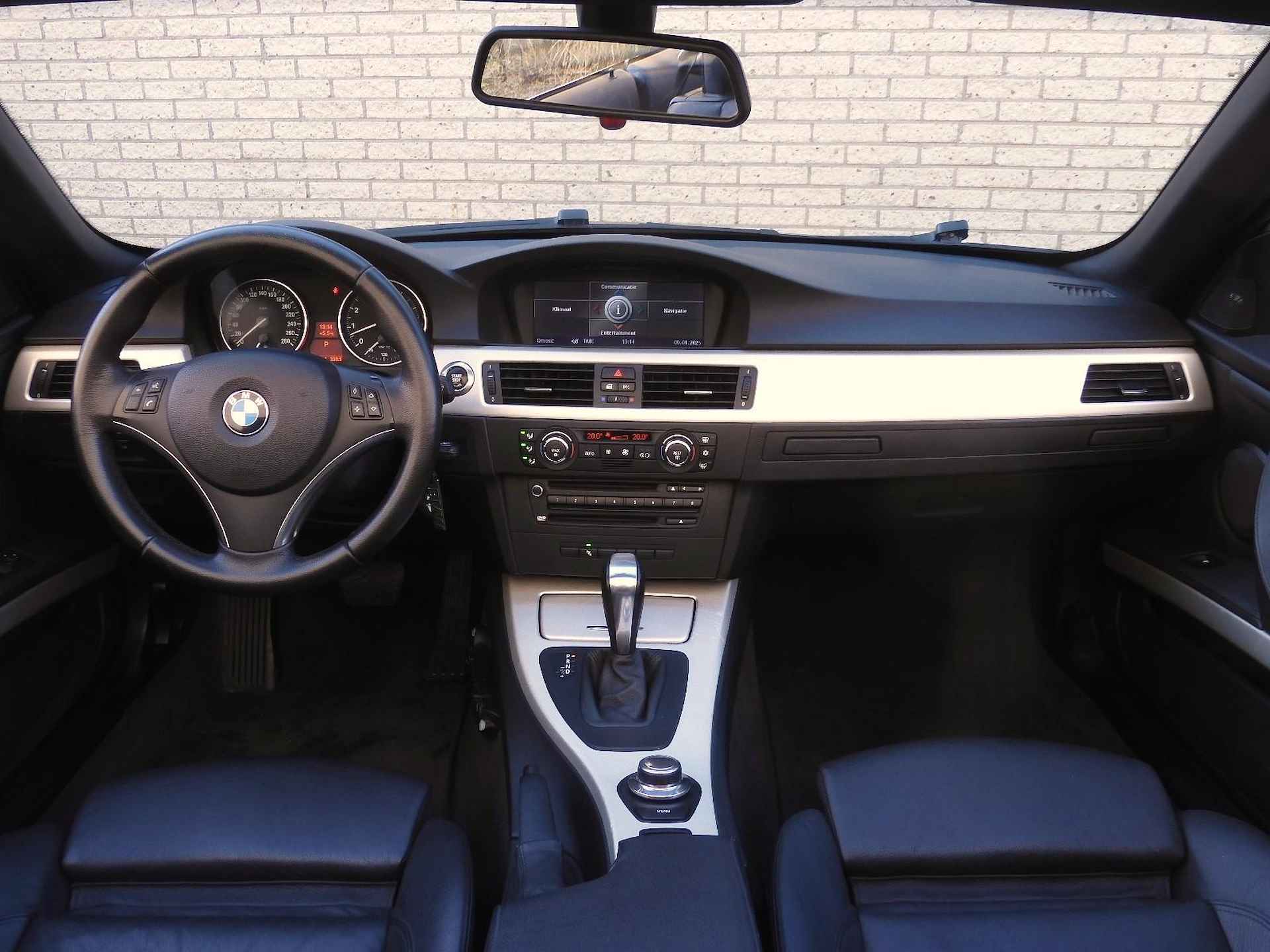 BMW 3-Serie Cabrio 325i HIGH EXECUTIVE/ KEYLESS/ LEER/ 4 NWE BANDEN/ - 5/15