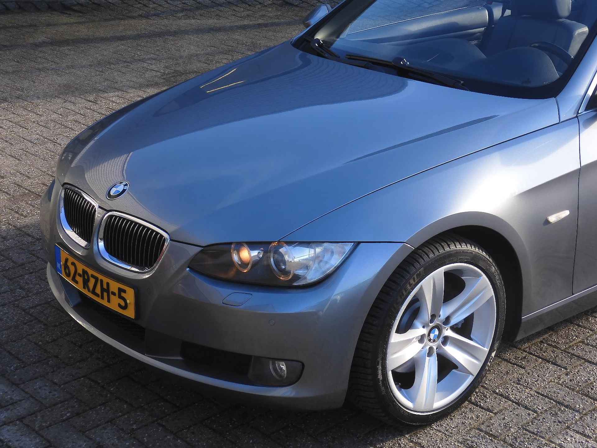 BMW 3-Serie Cabrio 325i HIGH EXECUTIVE/ KEYLESS/ LEER/ 4 NWE BANDEN/ - 11/15