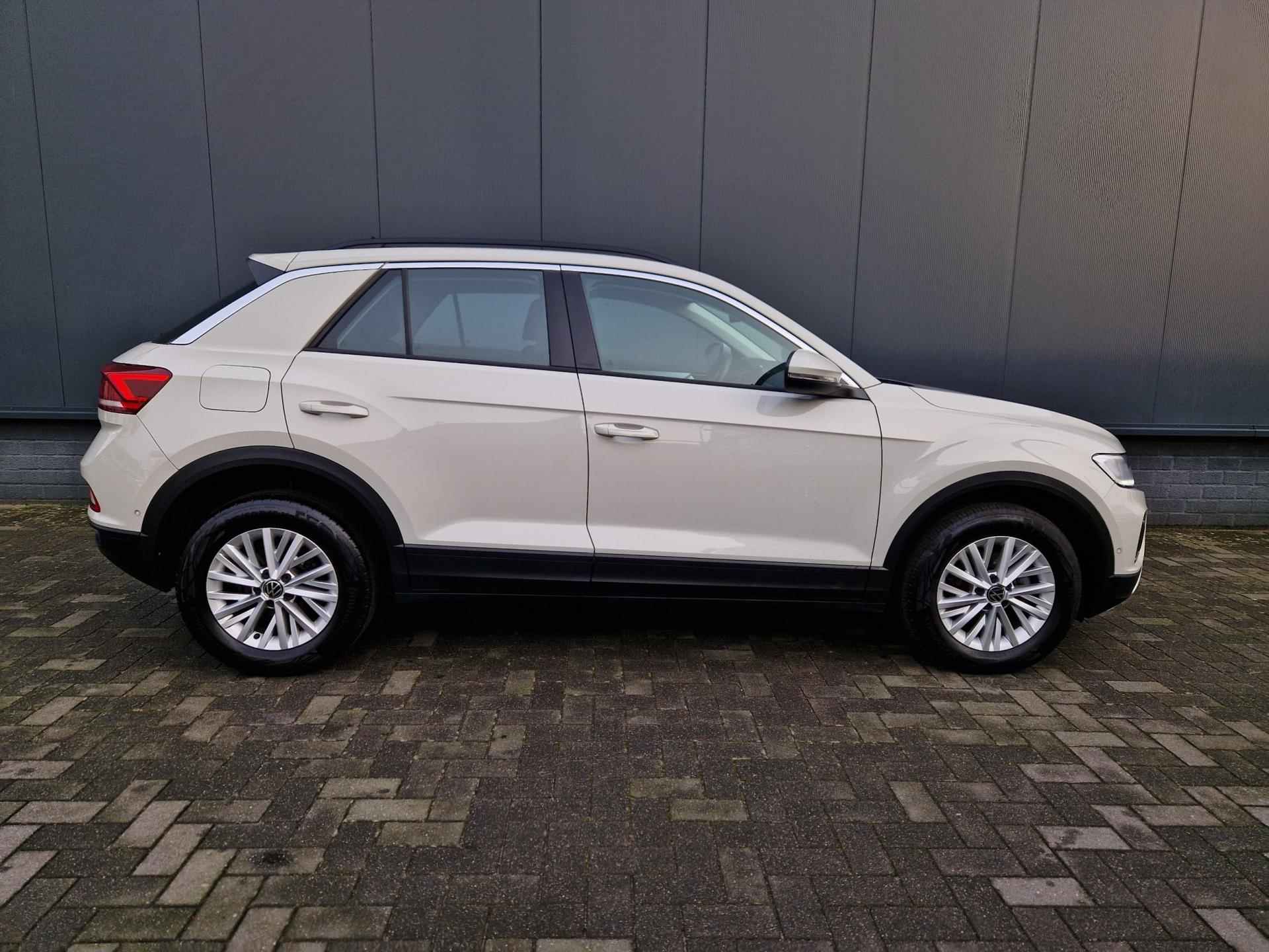 Volkswagen T-Roc 1.0 TSI 110PK ACC/Camera/App/1e Eig! - 26/27