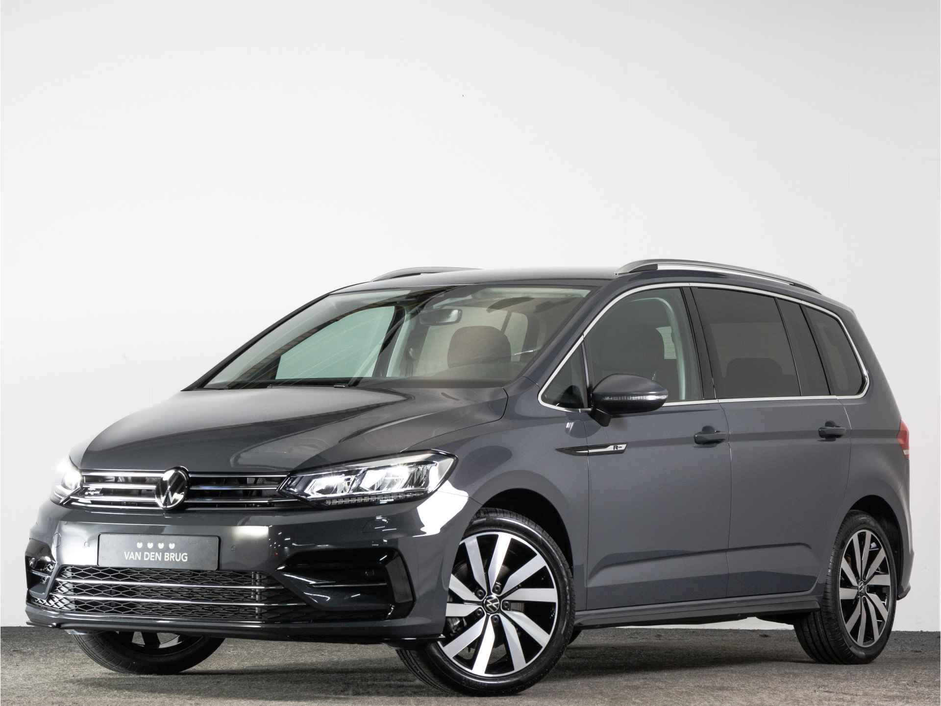 Volkswagen Touran R-Line 1.5 TSI 150 PK DSG 7-Persoons | LED | Adaptieve Cruise Control | Navigatie | Side Assist | - 36/36