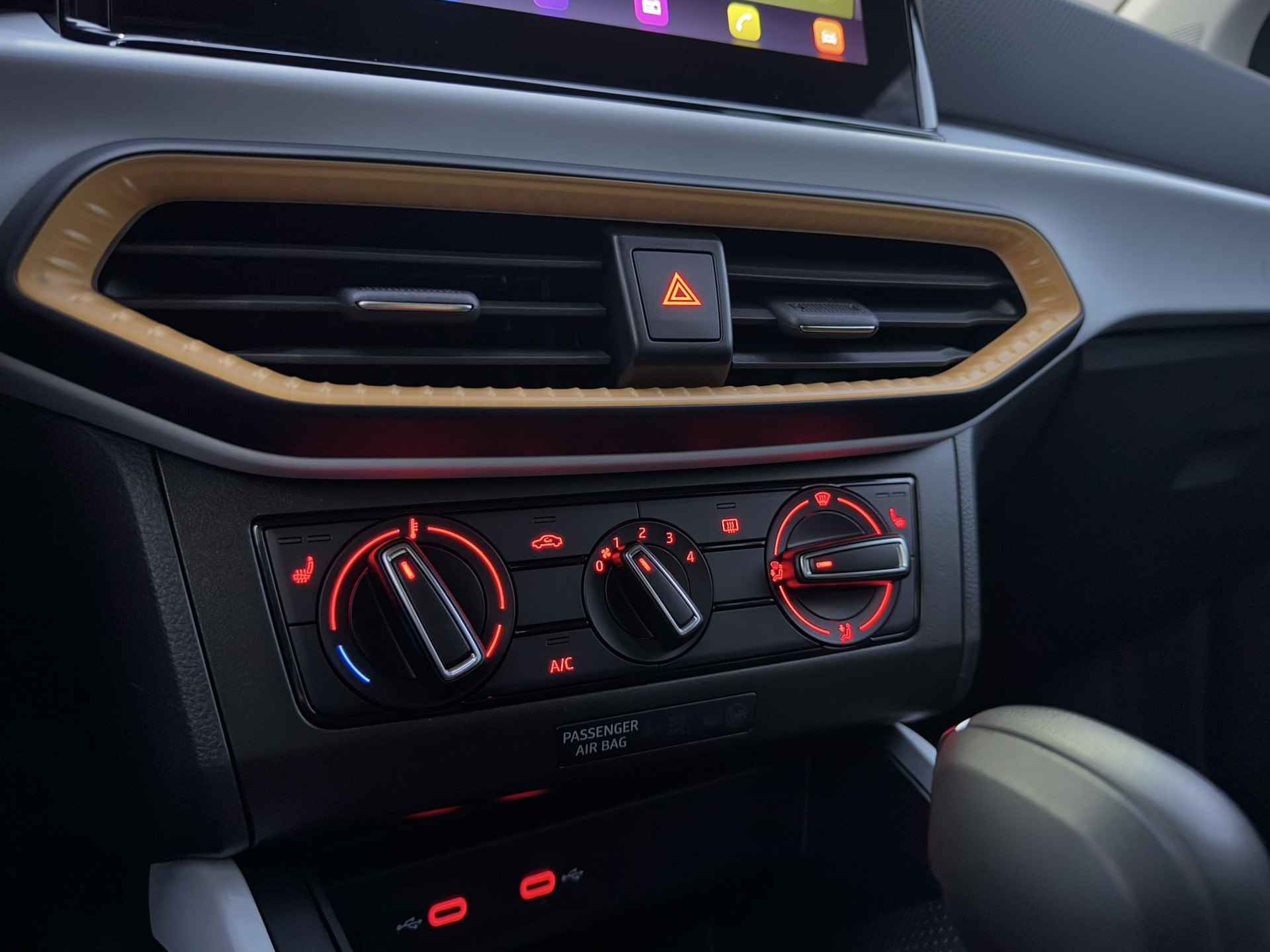 SEAT Arona 1.0 EcoTSI Style Business Connect Apple Carplay | Stoelverwarming - 21/24