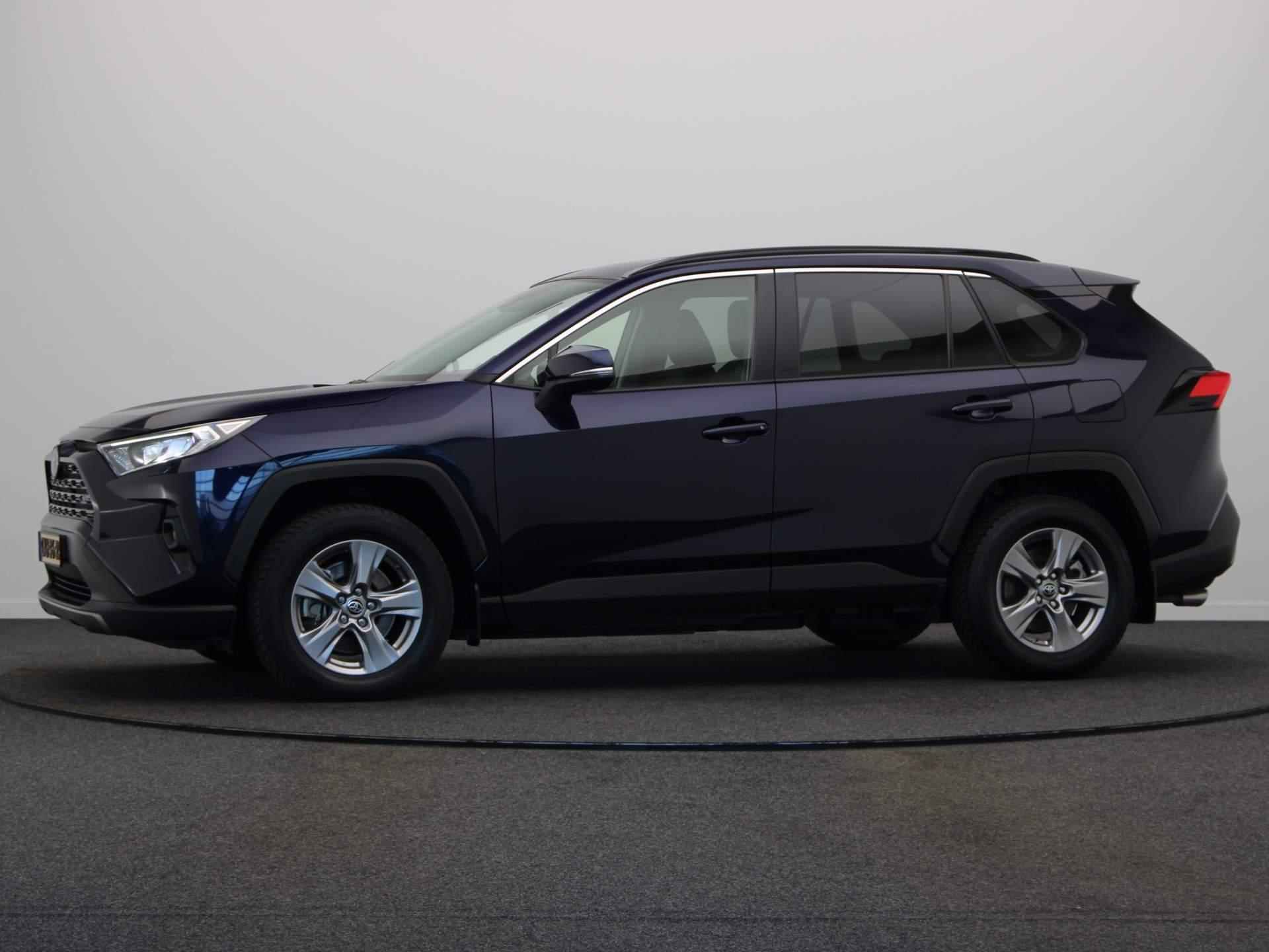 Toyota RAV4 2.5 Hybrid AWD Dynamic | 1650kg Trekvermogen | Stoel en Voorruit verwarming | Achteruitrijcamera | All-Season Banden | - 11/50