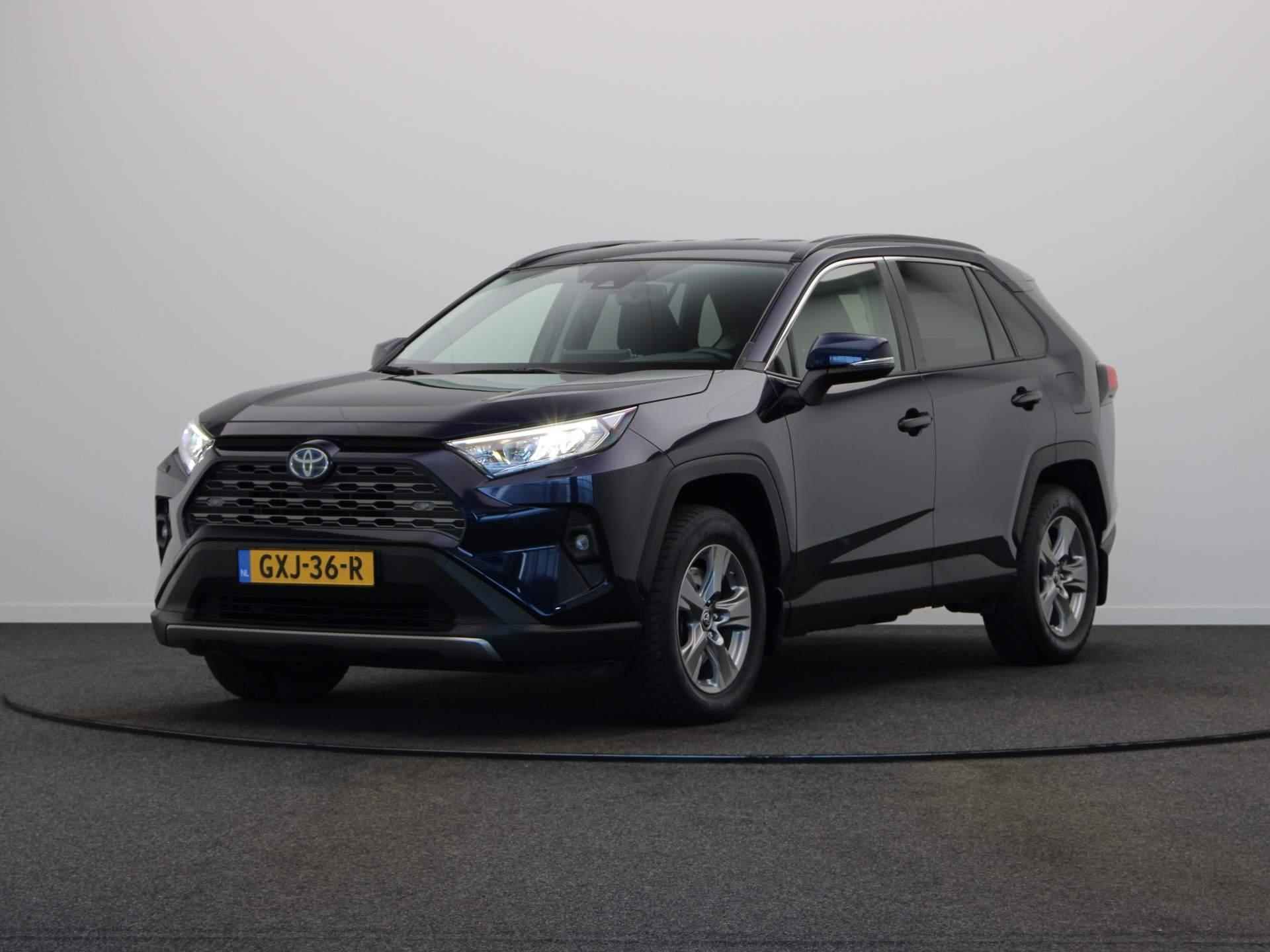 Toyota RAV4 2.5 Hybrid AWD Dynamic | 1650kg Trekvermogen | Stoel en Voorruit verwarming | Achteruitrijcamera | All-Season Banden | - 16/50