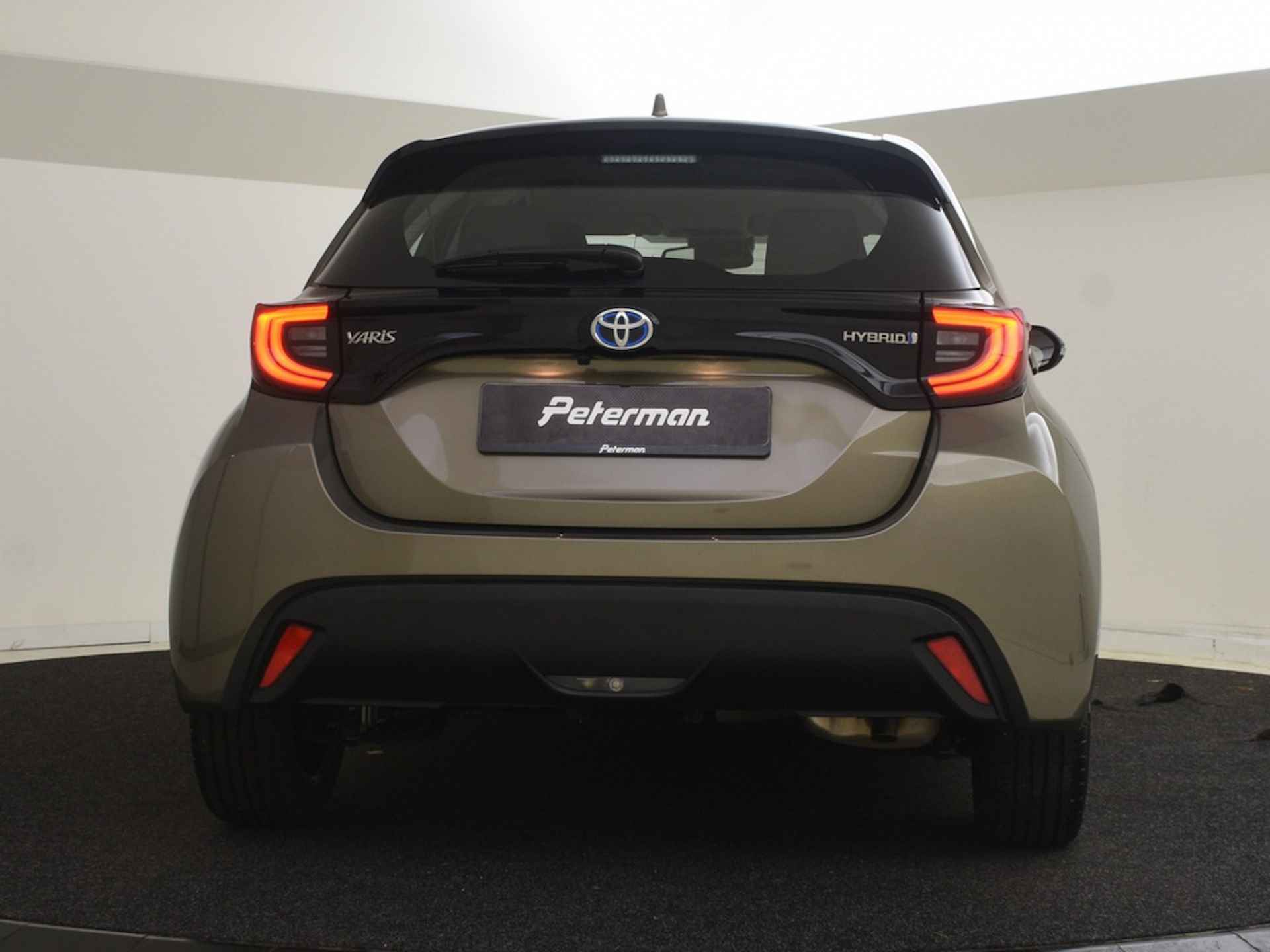 Toyota Yaris 1.5 Hybrid Edition | Stuur en Stoelverwarming | Apple & Android - 8/28